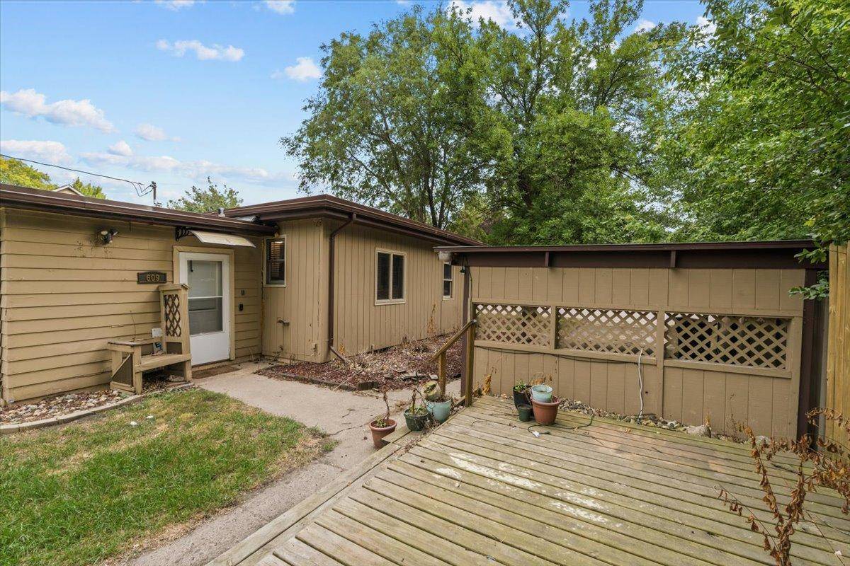 609 Center ST S, Wahpeton, ND 58075