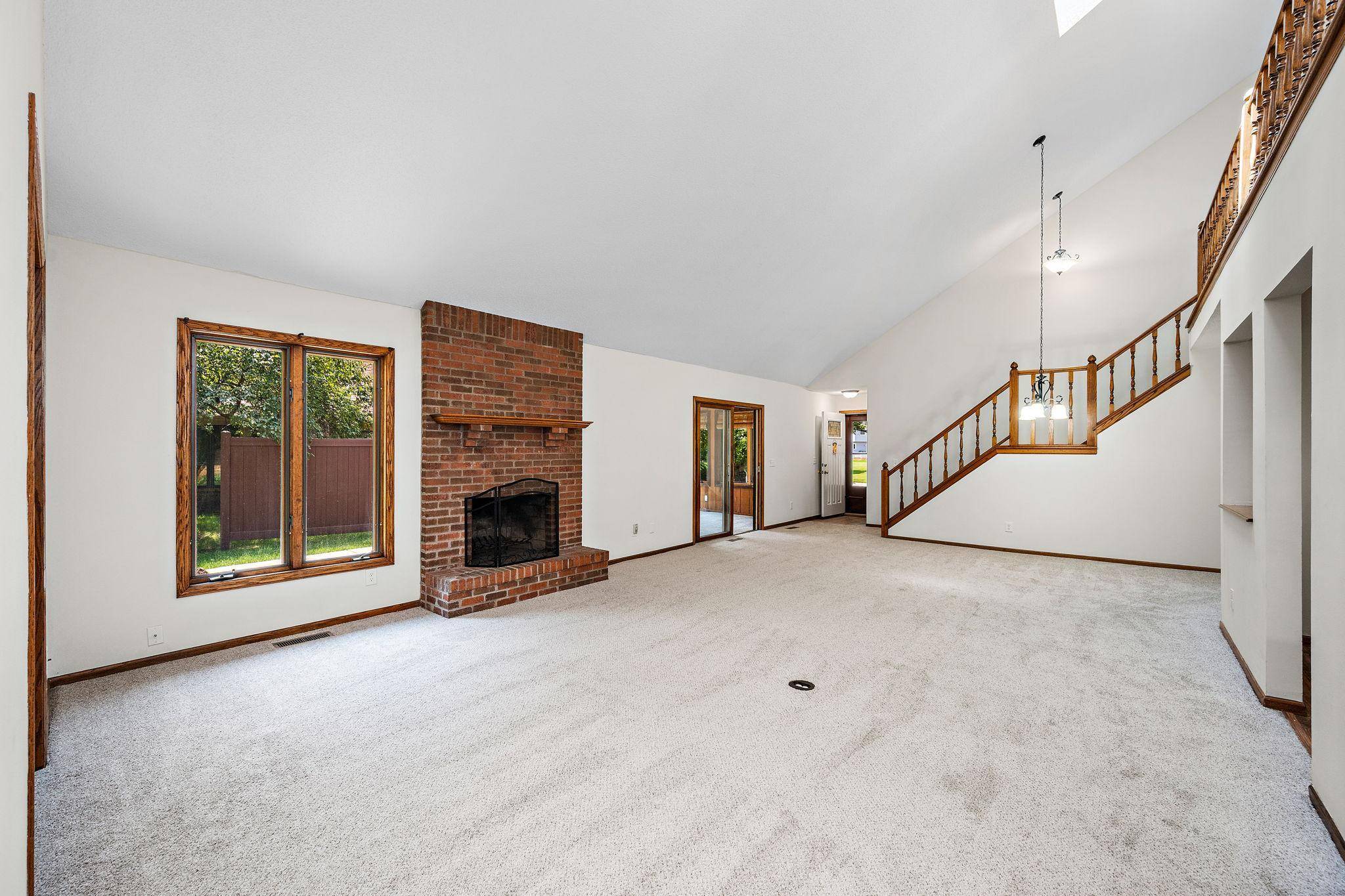 8824 Montegue TER N, Brooklyn Park, MN 55443