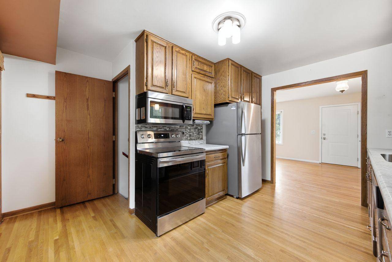 8354 Valentine TER, Bloomington, MN 55431