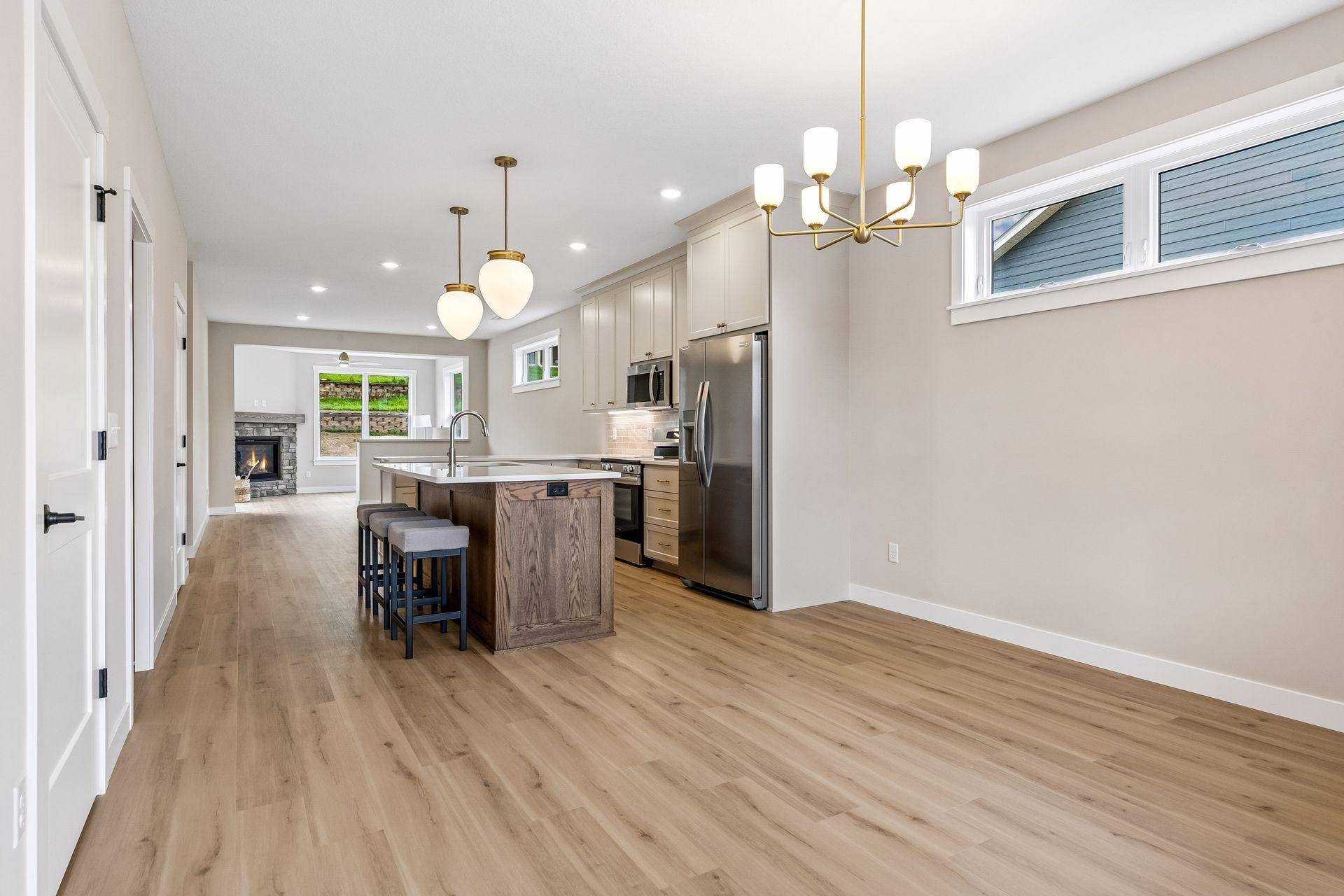 1400 Anchor AVE, River Falls, WI 54022