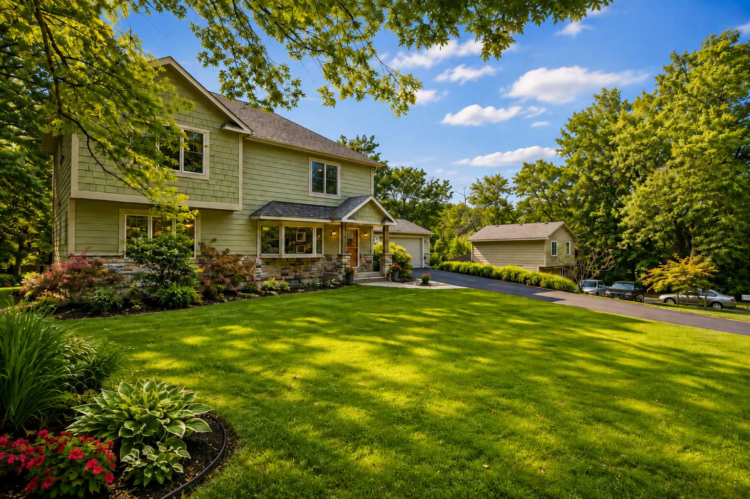 14901 Williston LN, Minnetonka, MN 55345