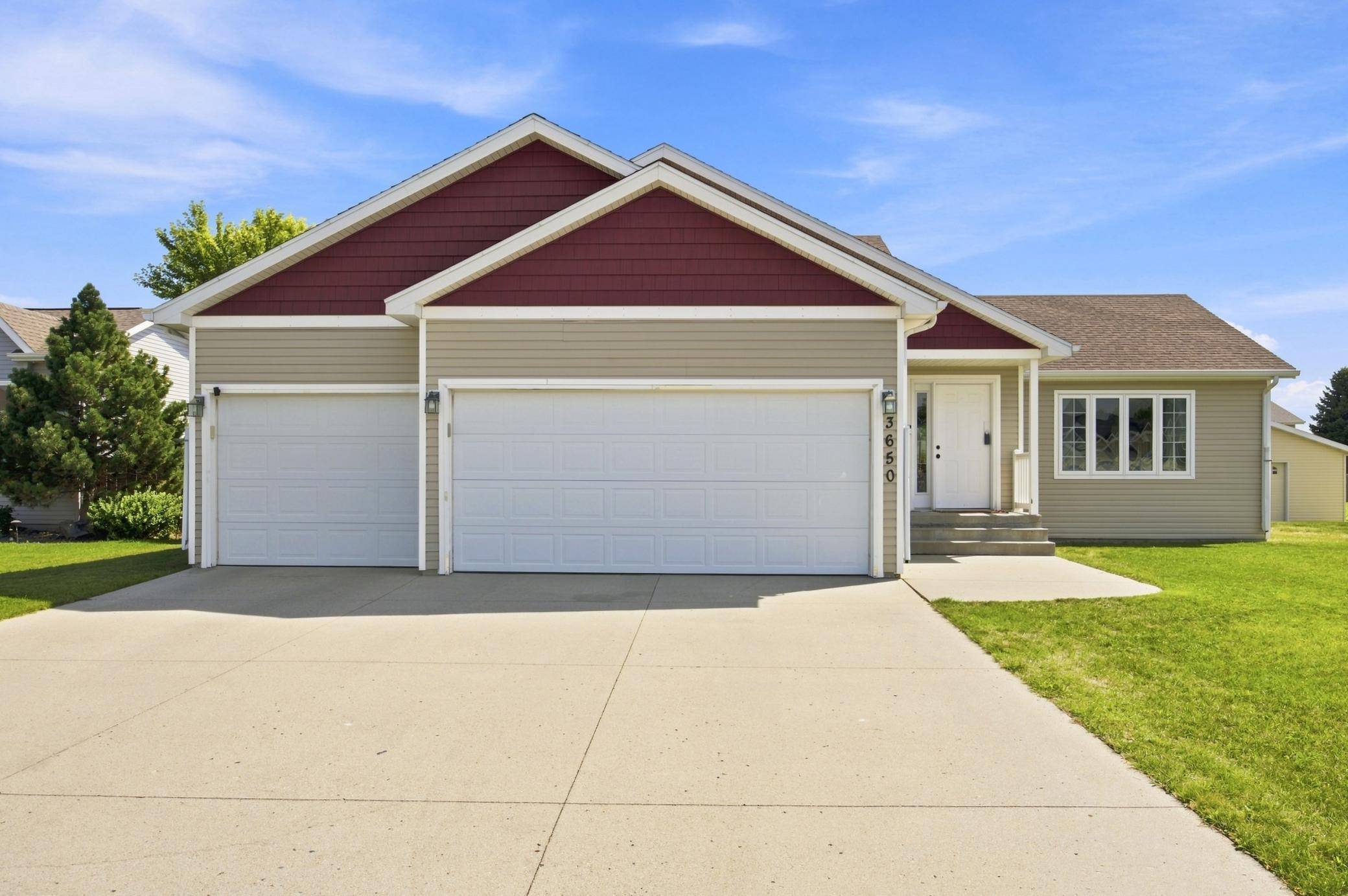 3650 Taylor ST S, Fargo, ND 58104