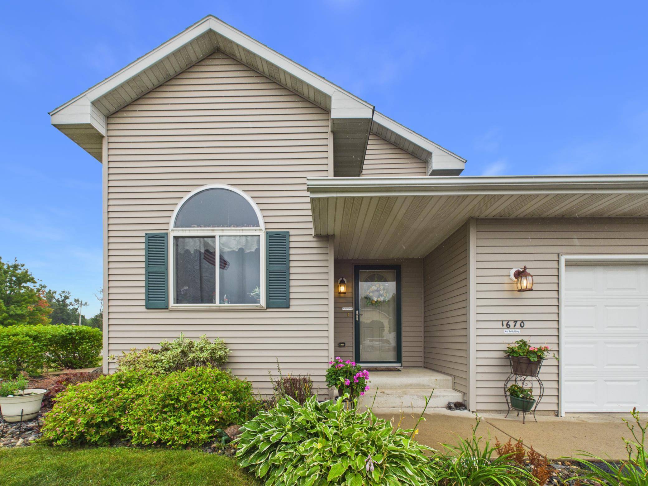 1670 Peach CT NE, Sauk Rapids, MN 56379