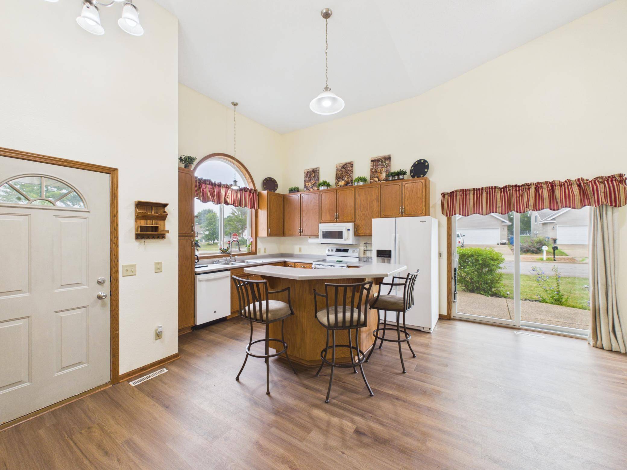 1670 Peach CT NE, Sauk Rapids, MN 56379