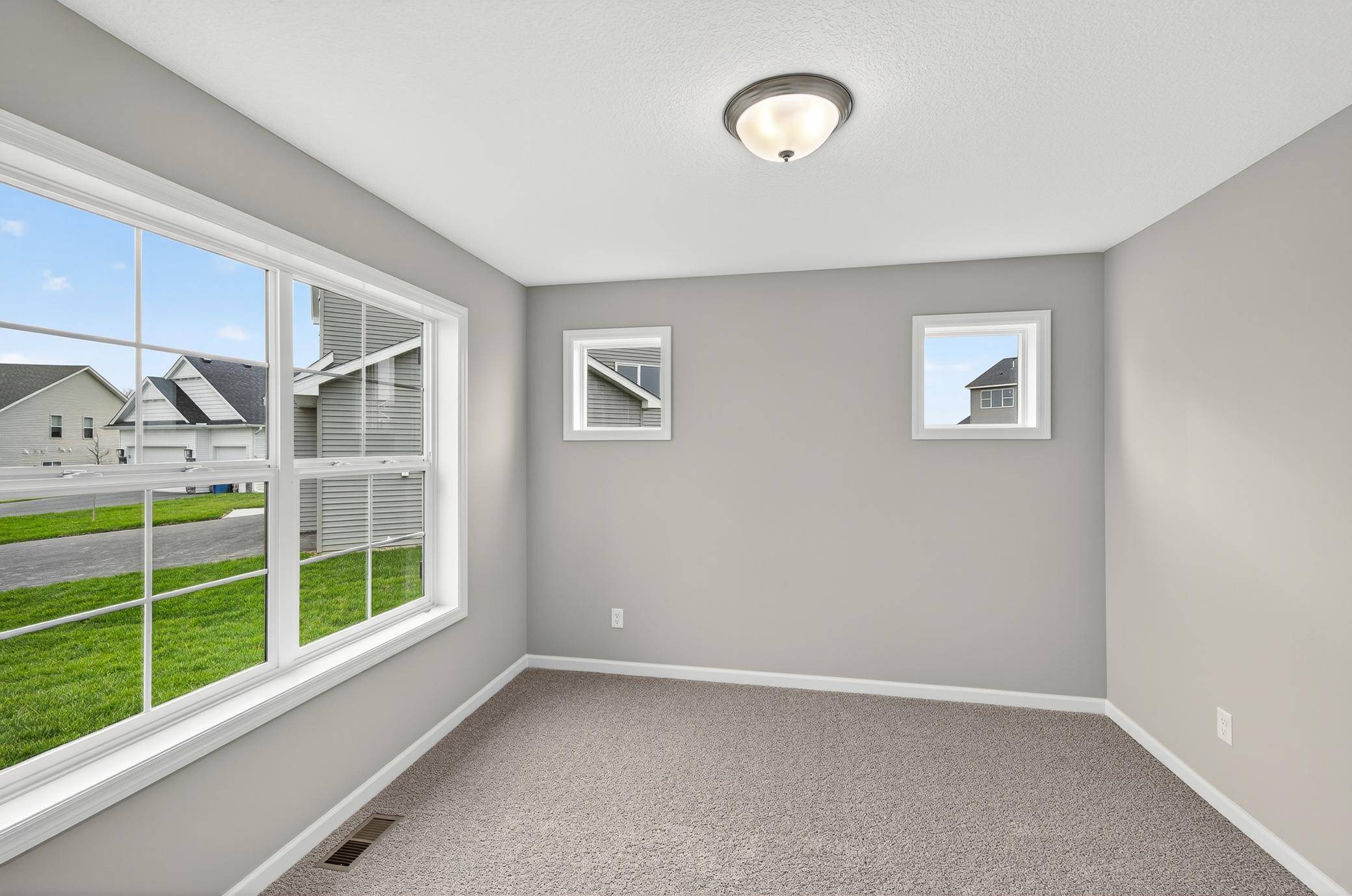 1531 Woods RD NE, Isanti, MN 55040