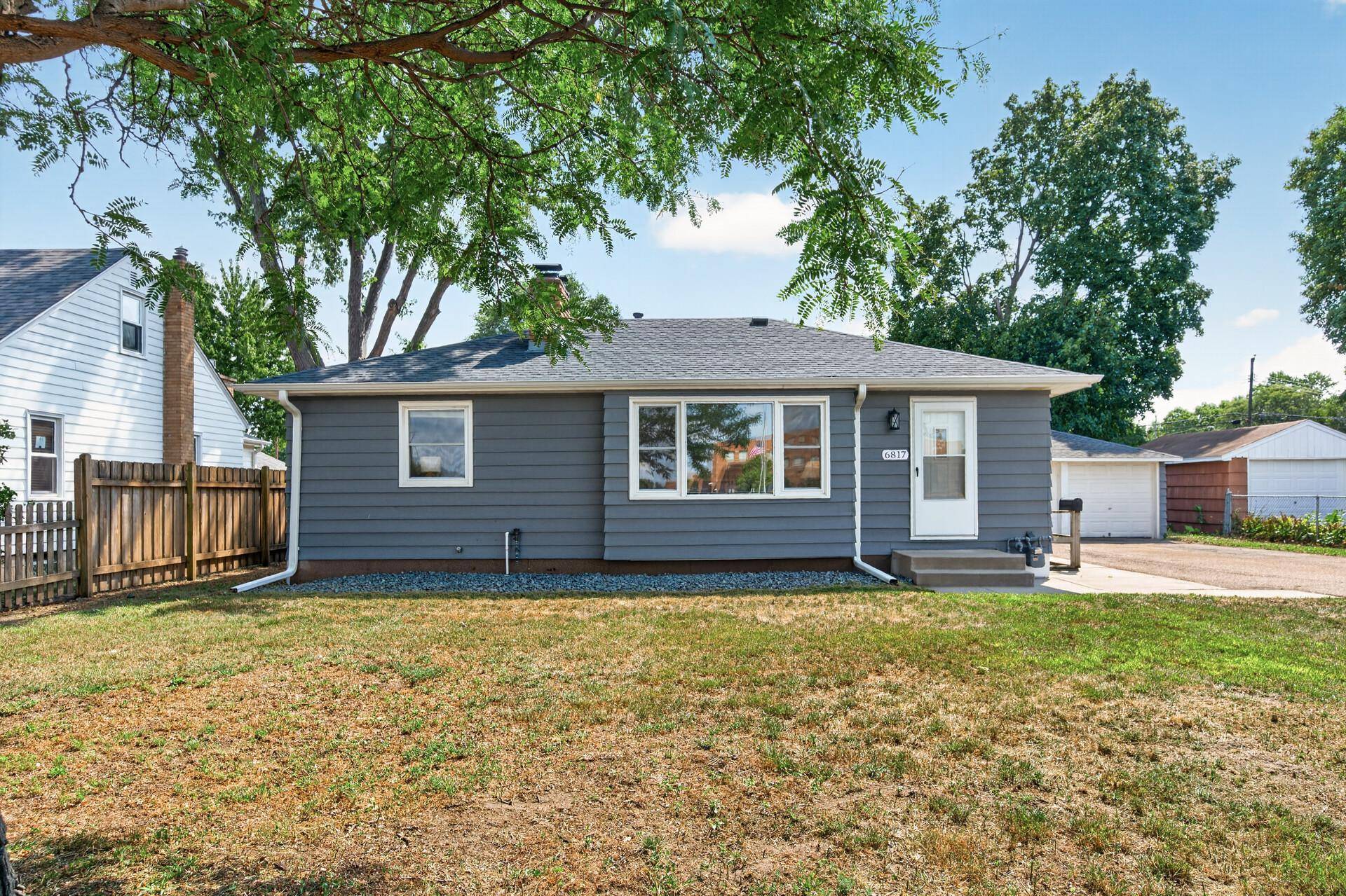 6817 47th AVE N, Crystal, MN 55428
