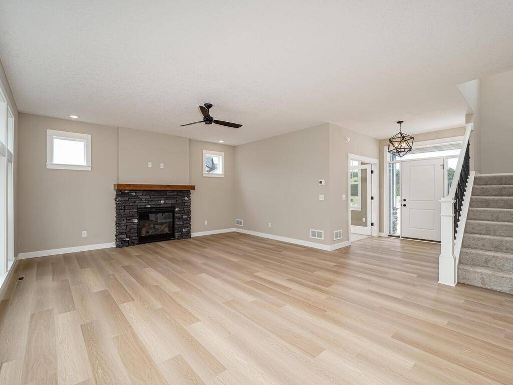 L5 B2 238th AVE NW, Zimmerman, MN 55398
