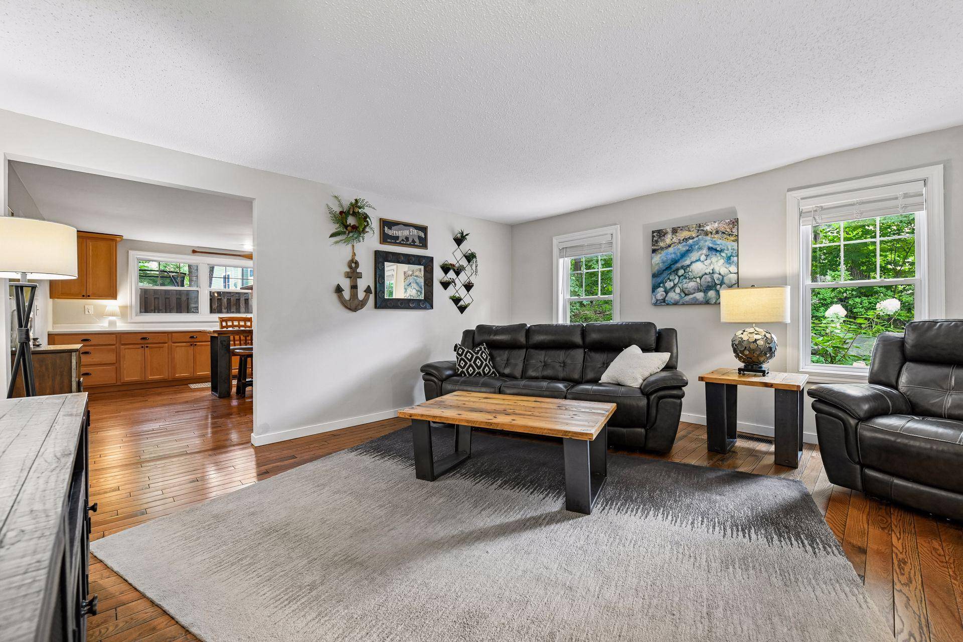 21175 Minnetonka BLVD, Shorewood, MN 55331