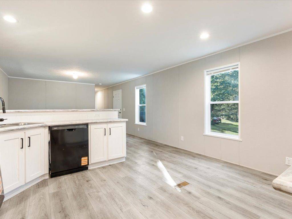 37471 Deer Ridge DR, Crosslake, MN 56442