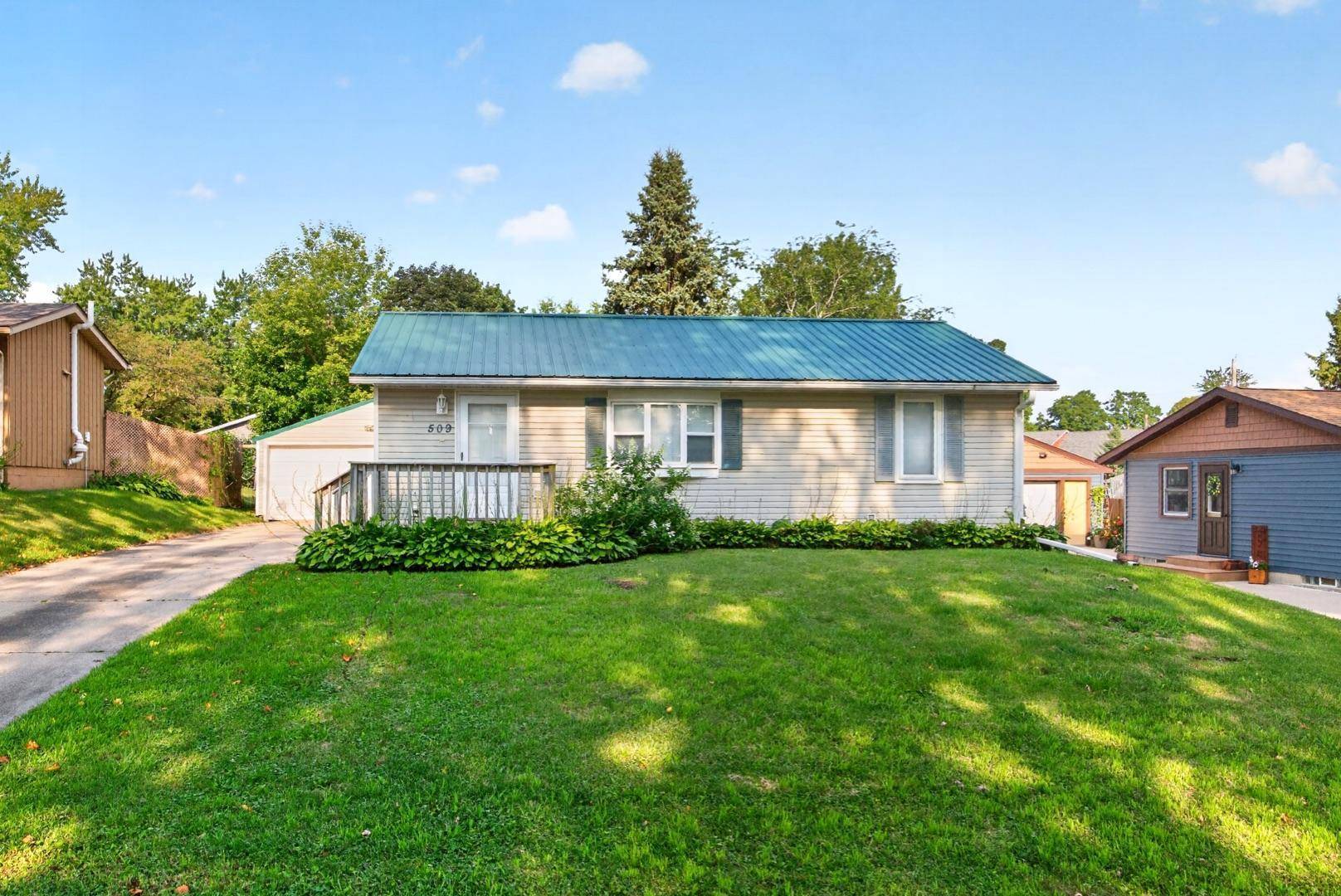 509 3rd AVE NE, Byron, MN 55920