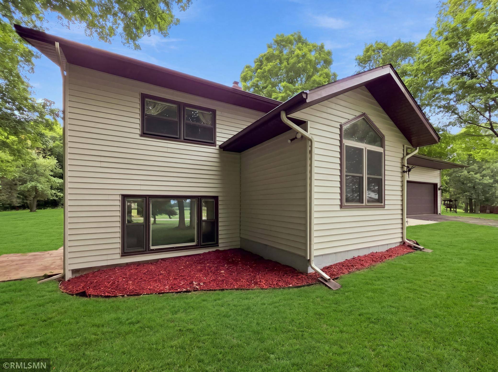 39983 120th AVE, Saint Joseph, MN 56374