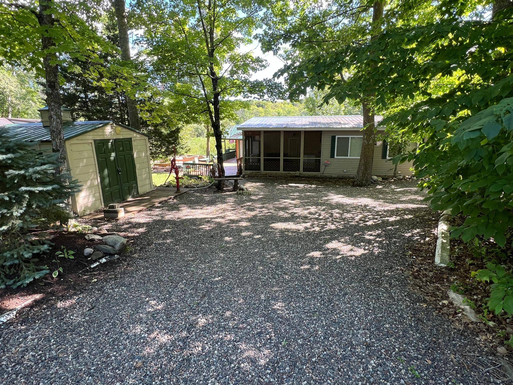 L1-84 and L1-85 London Town, Aitkin, MN 56431
