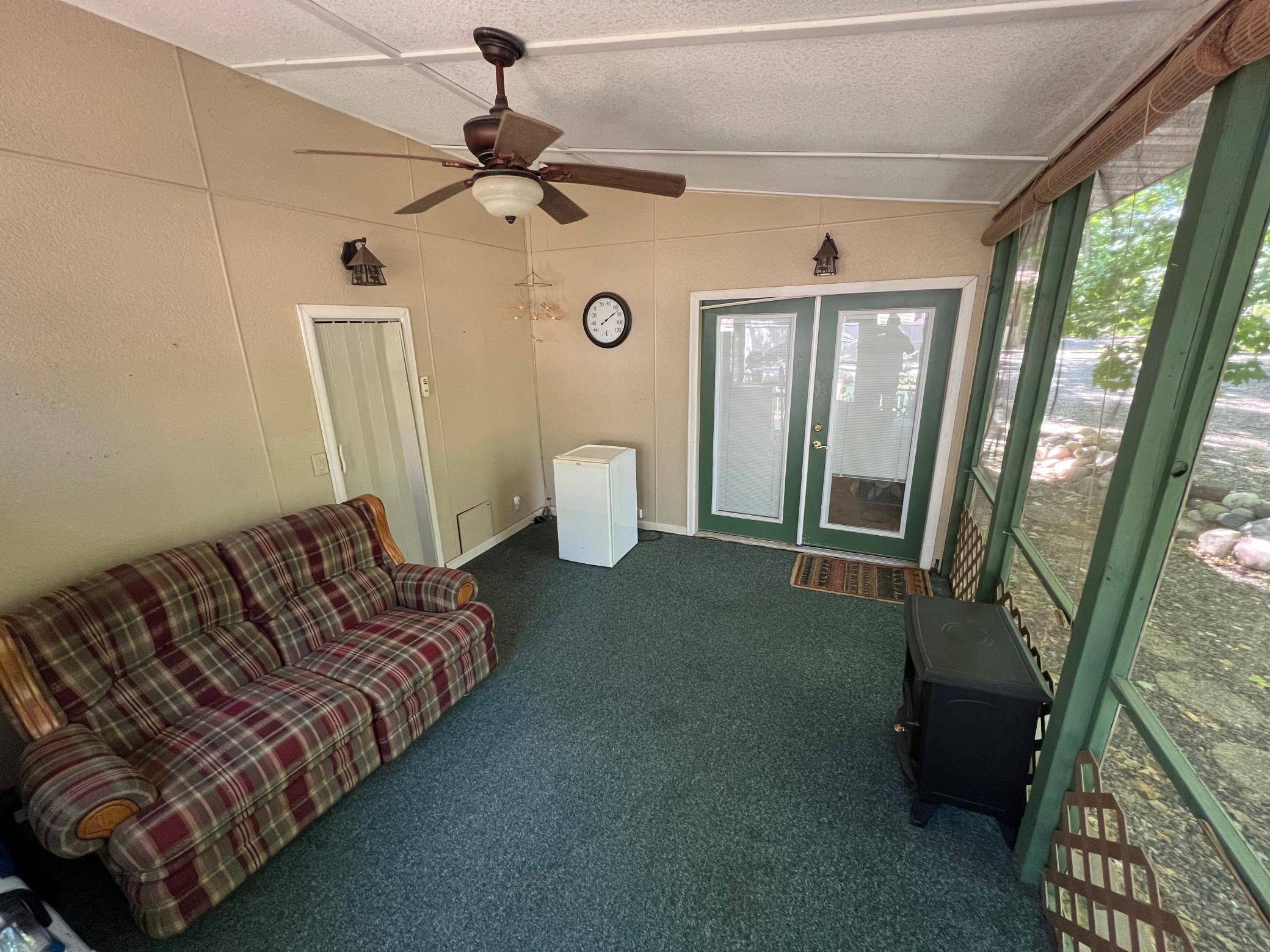L1-84 and L1-85 London Town, Aitkin, MN 56431