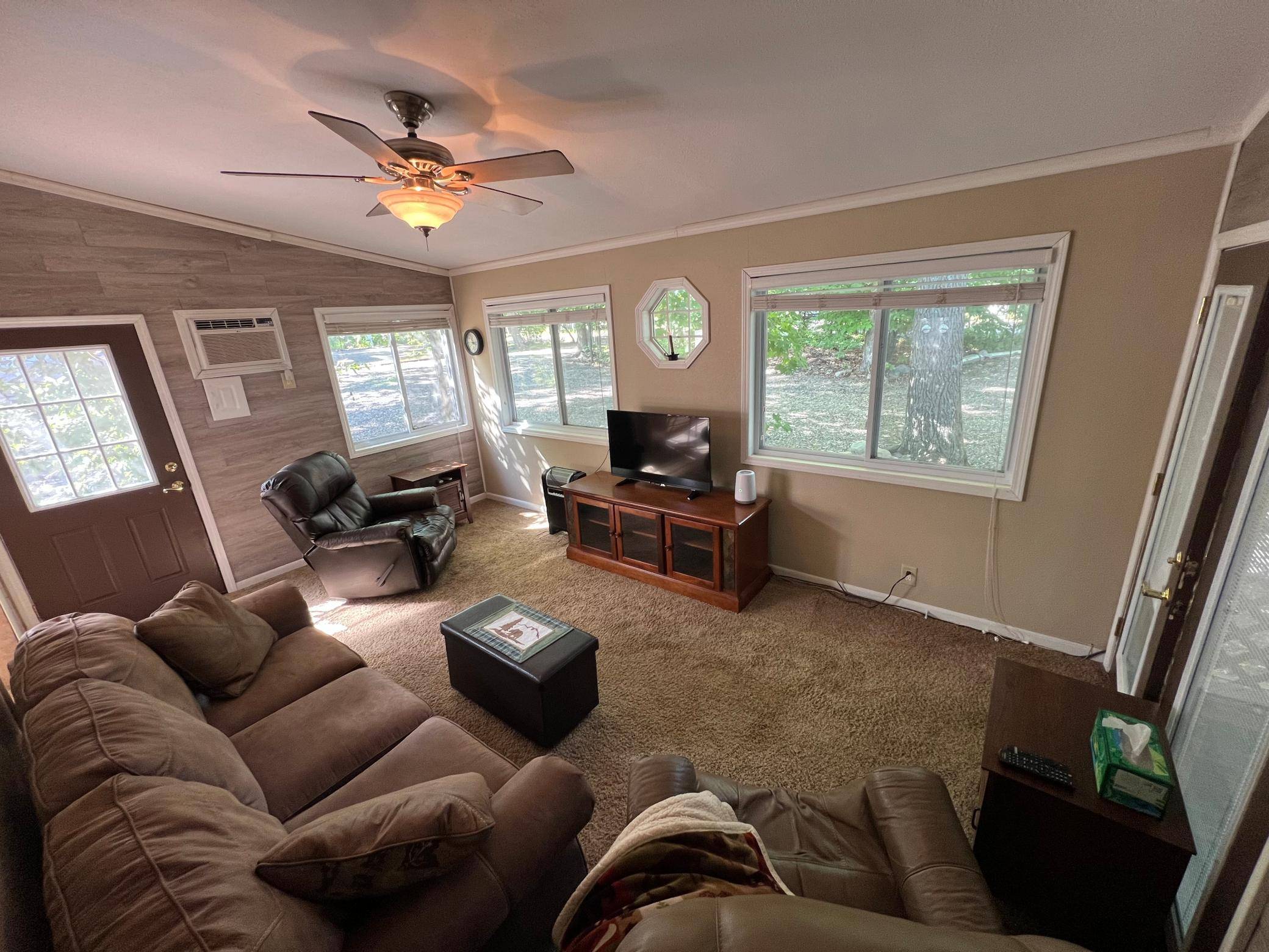 L1-84 and L1-85 London Town, Aitkin, MN 56431