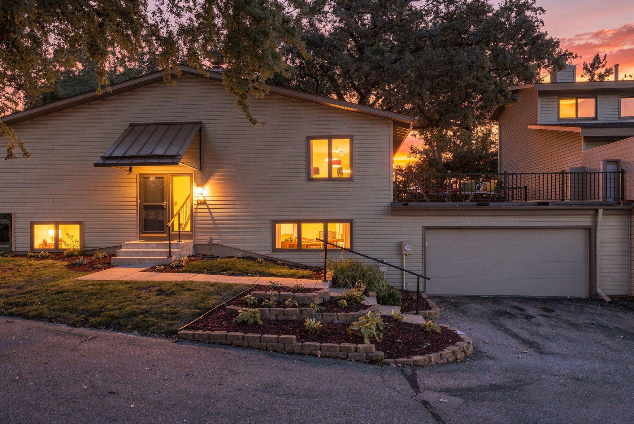 9701 Mill Creek DR, Eden Prairie, MN 55347