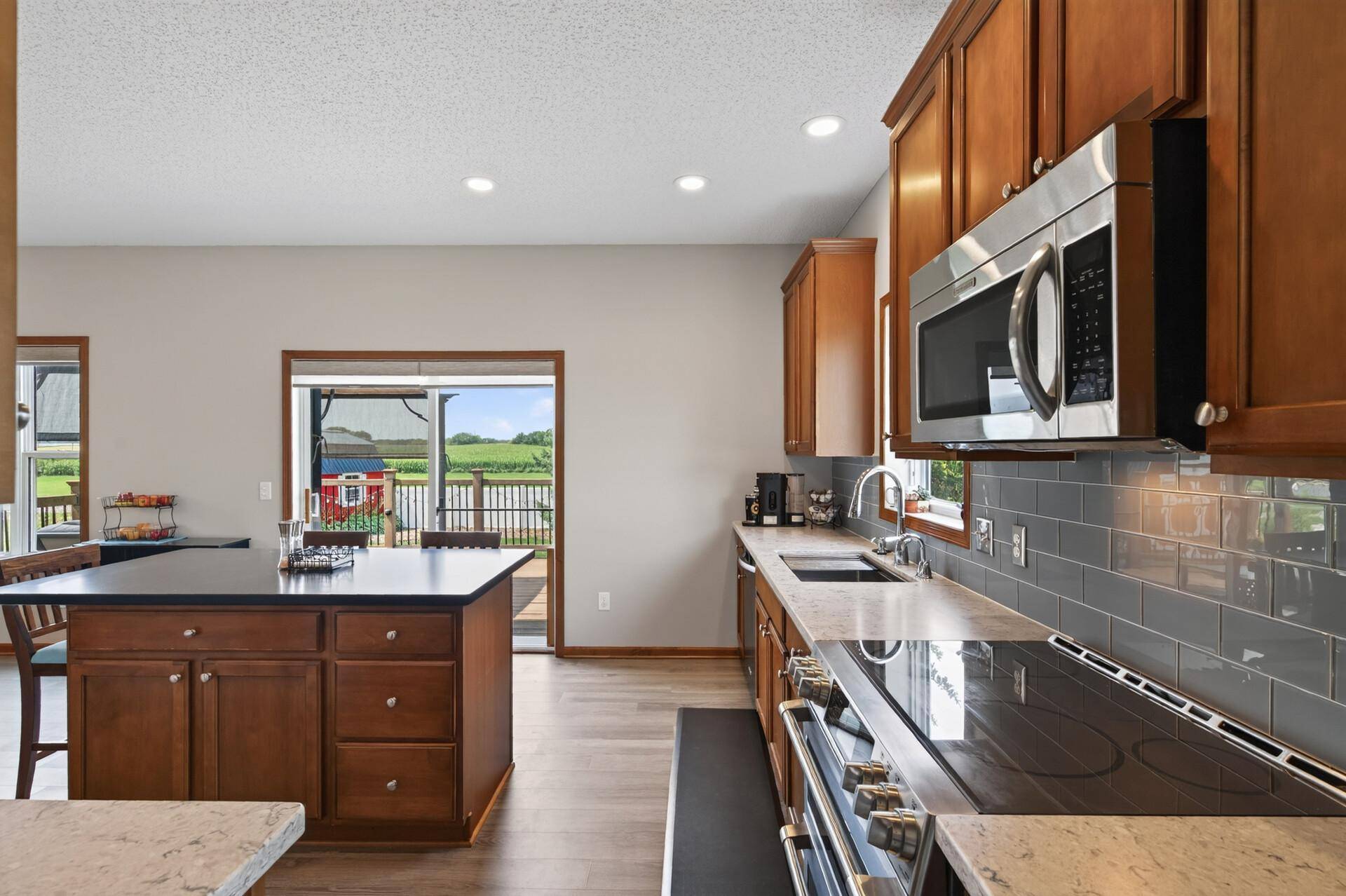 105 6th ST SW, Delano, MN 55328