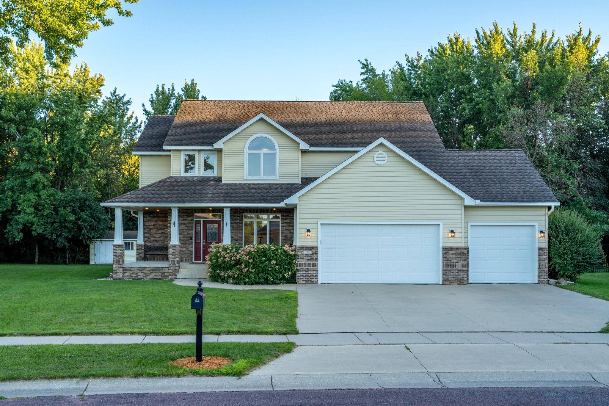 113 Oak Marsh DR, Mankato, MN 56001
