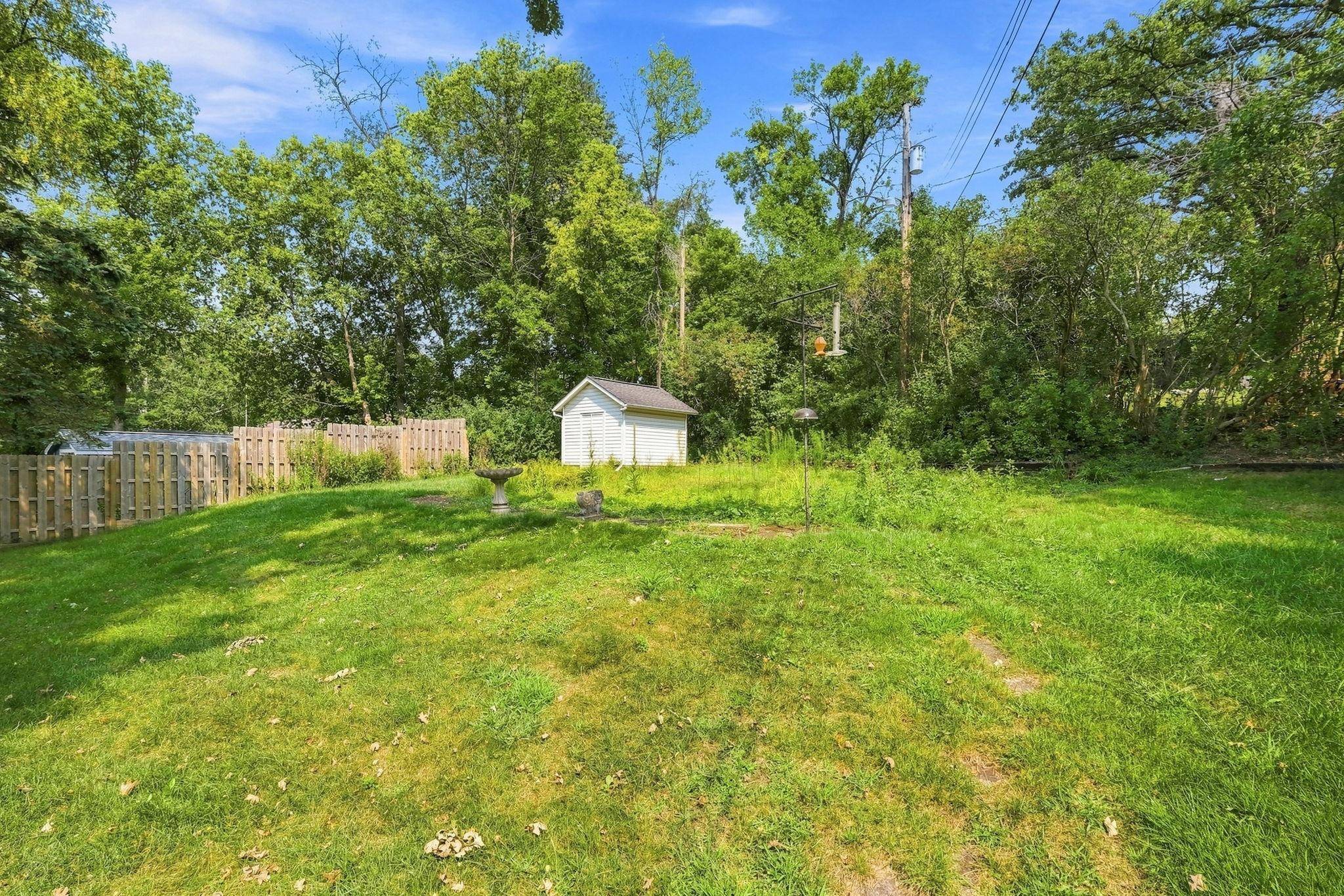 17924 Bell CIR W, Minnetonka, MN 55345
