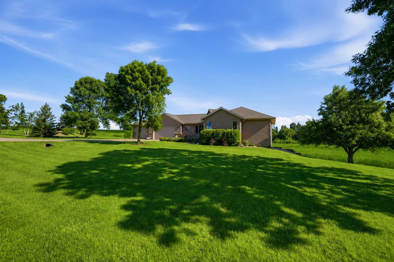 126 57th AVE NE, Willmar, MN 56201