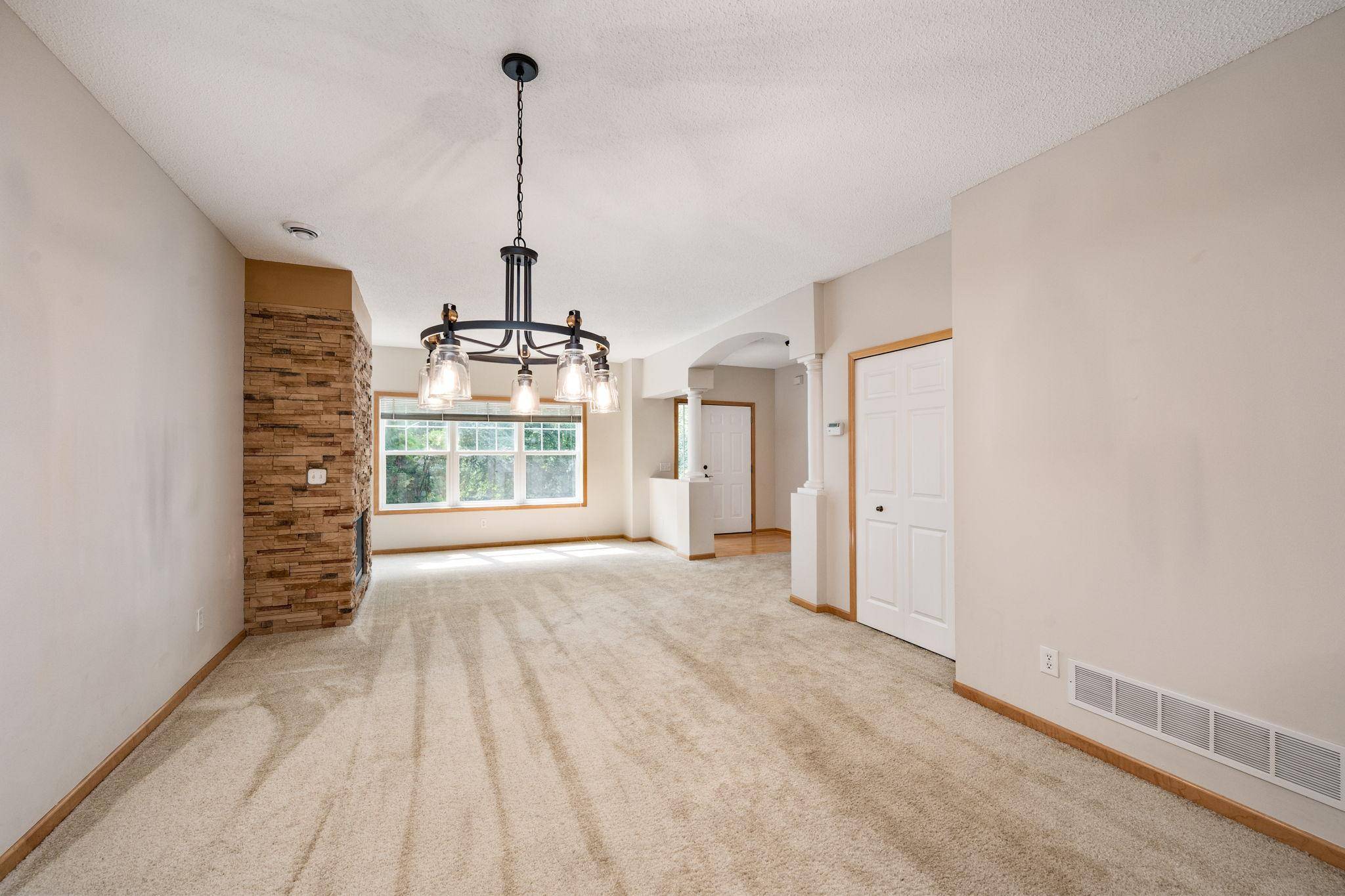 111310 Village RD, Chaska, MN 55318