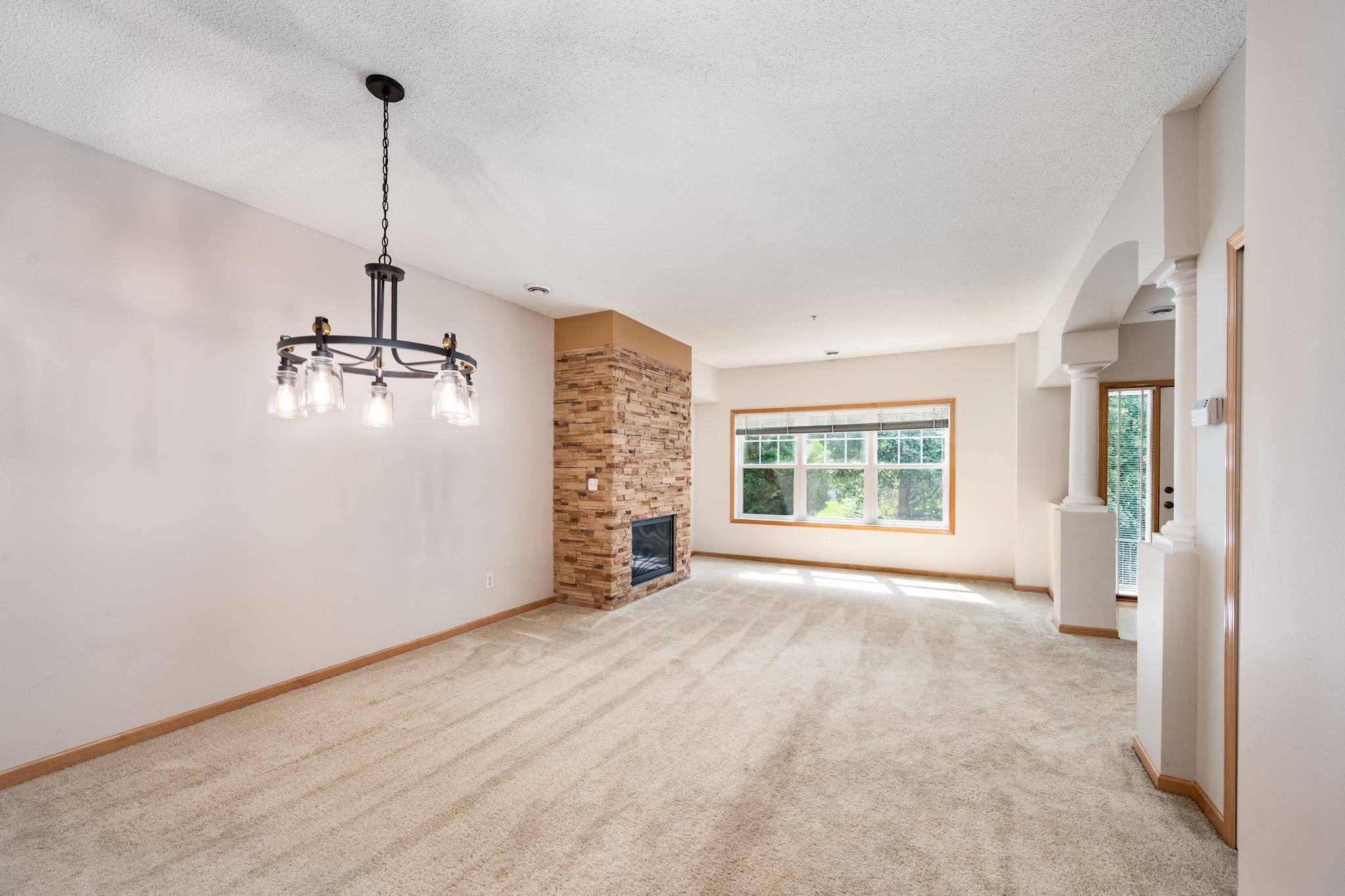 111310 Village RD, Chaska, MN 55318