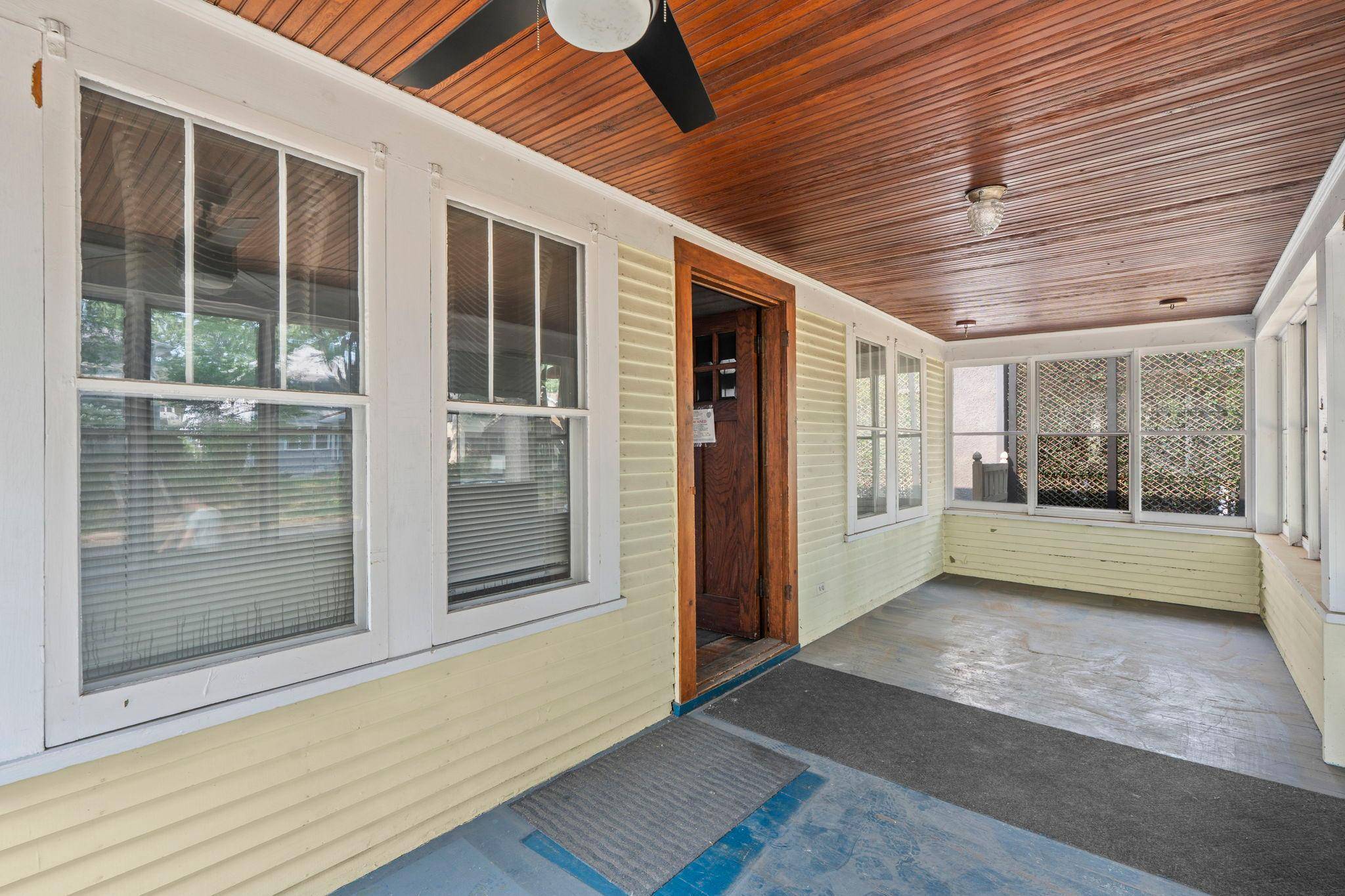1980 Stanford AVE, Saint Paul, MN 55105