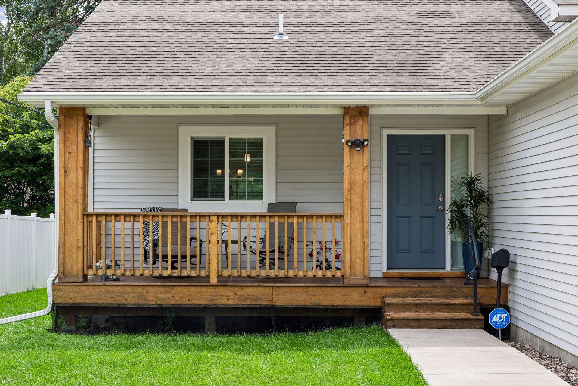 5201 49th AVE N, Crystal, MN 55429