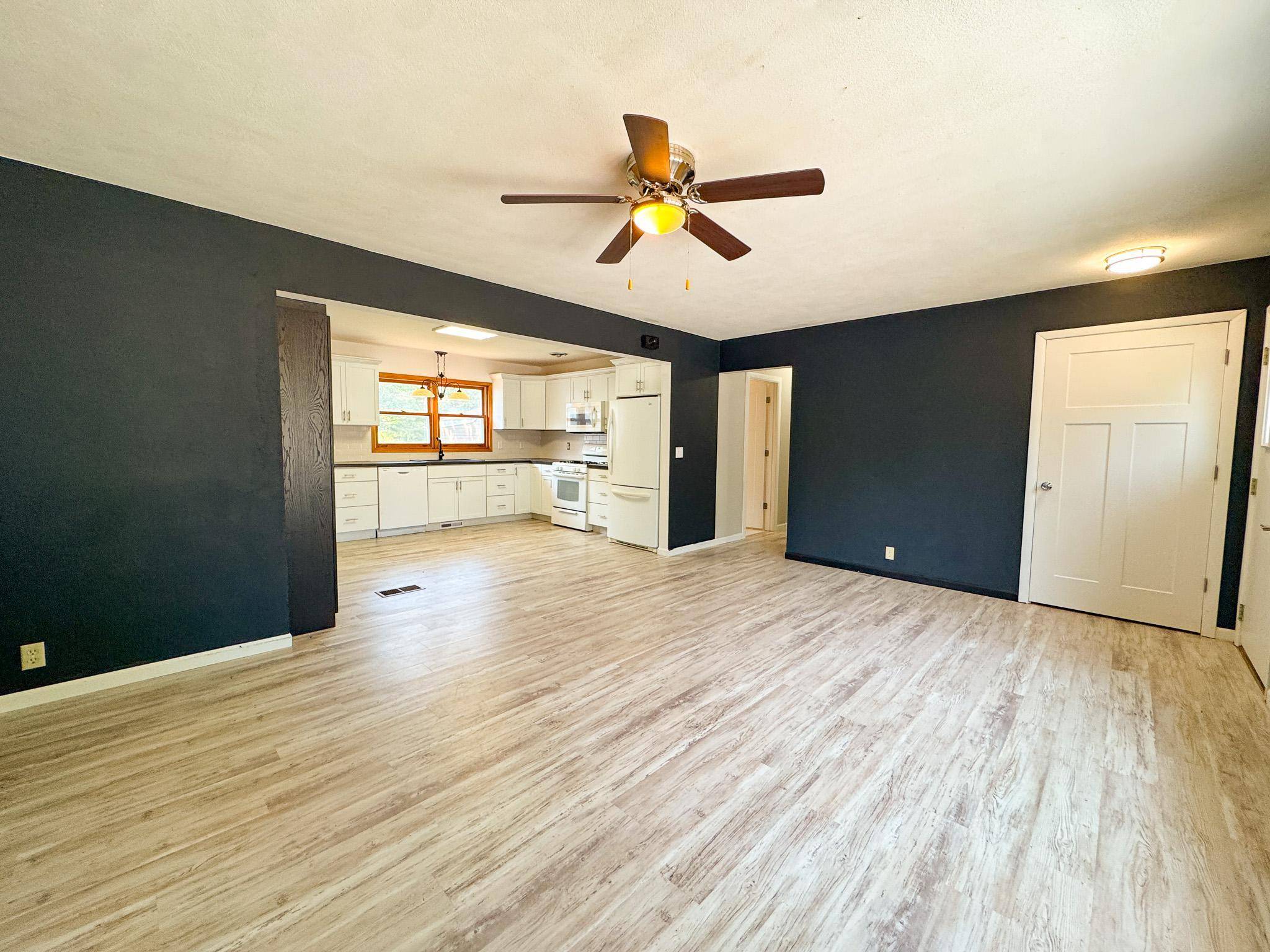 518 E Saint Charles AVE, Fergus Falls, MN 56537