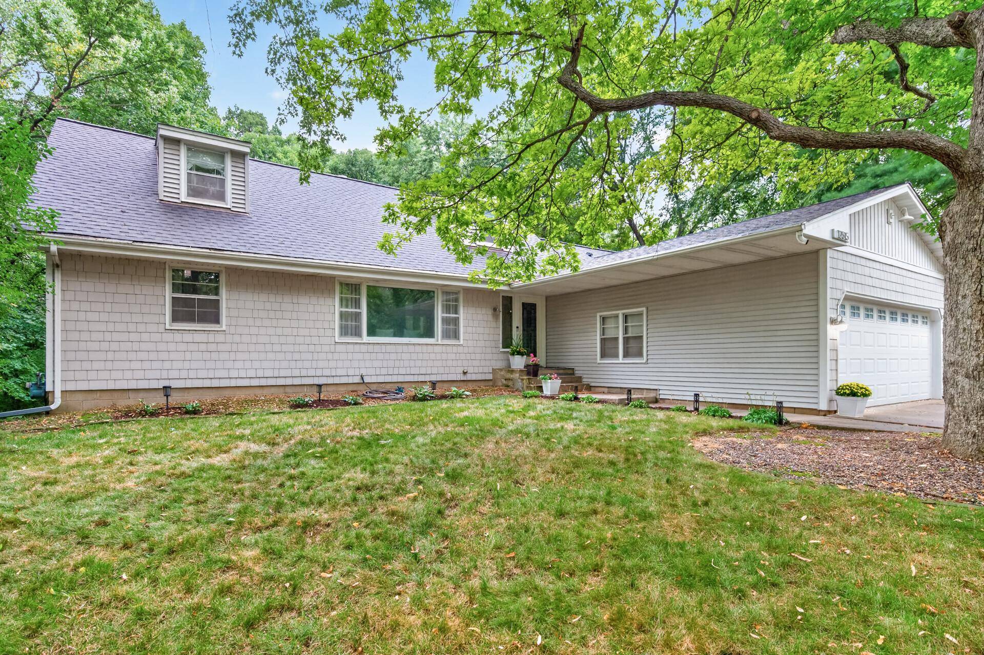 12515 Sunset TRL N, Plymouth, MN 55441
