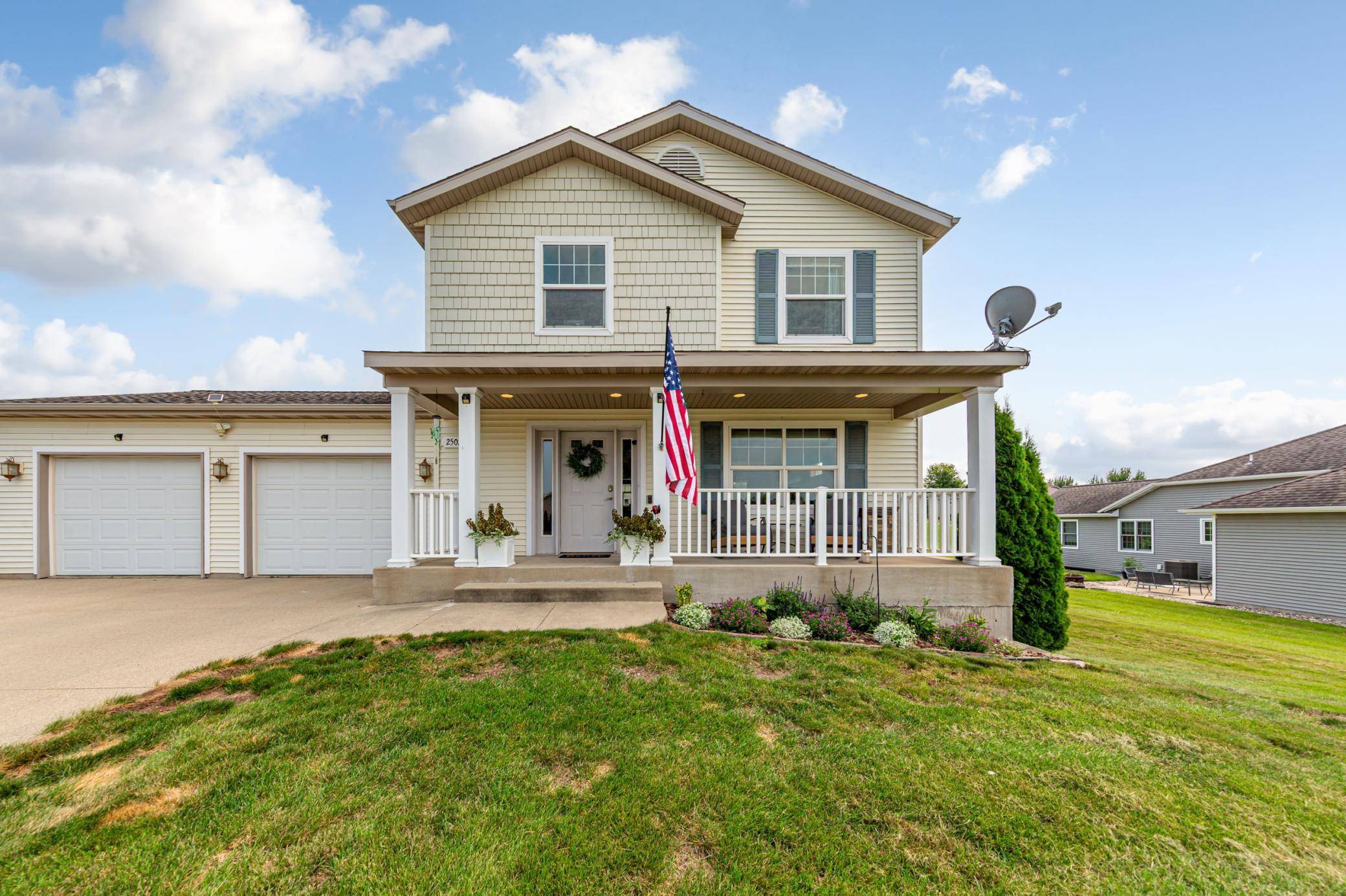 2502 6th ST NE, Waseca, MN 56093