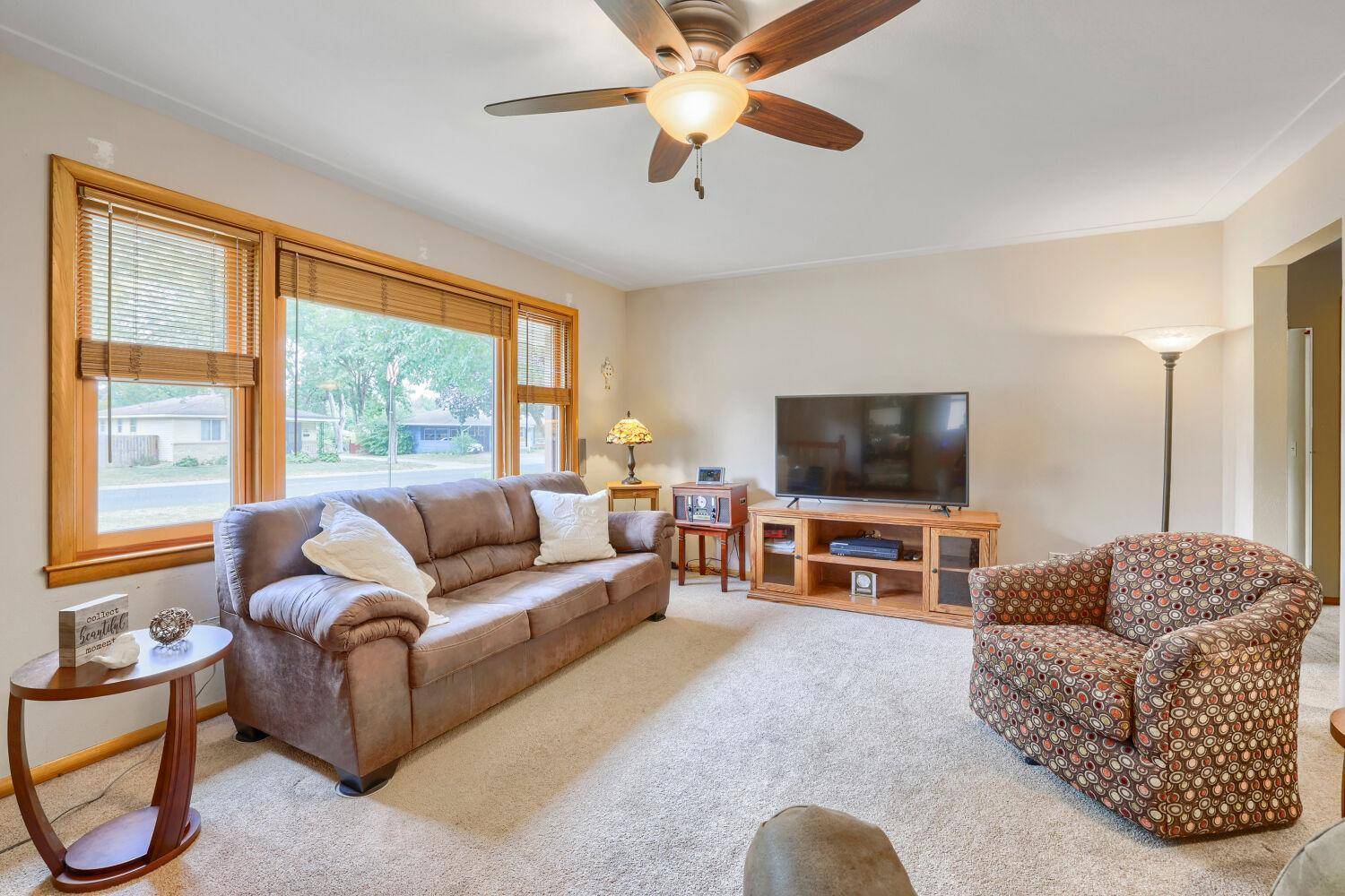 421 13th ST W, Hastings, MN 55033