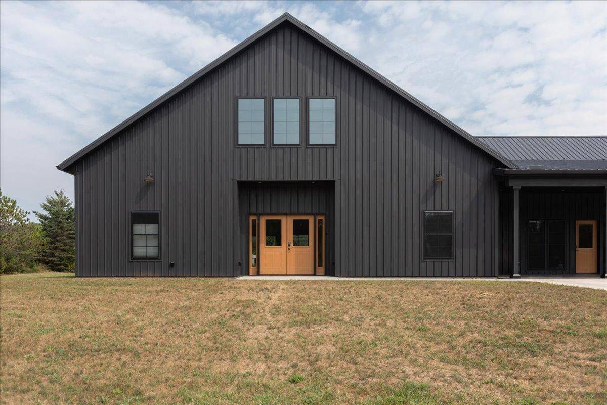 N6705 830th ST, Elk Mound, WI 54739