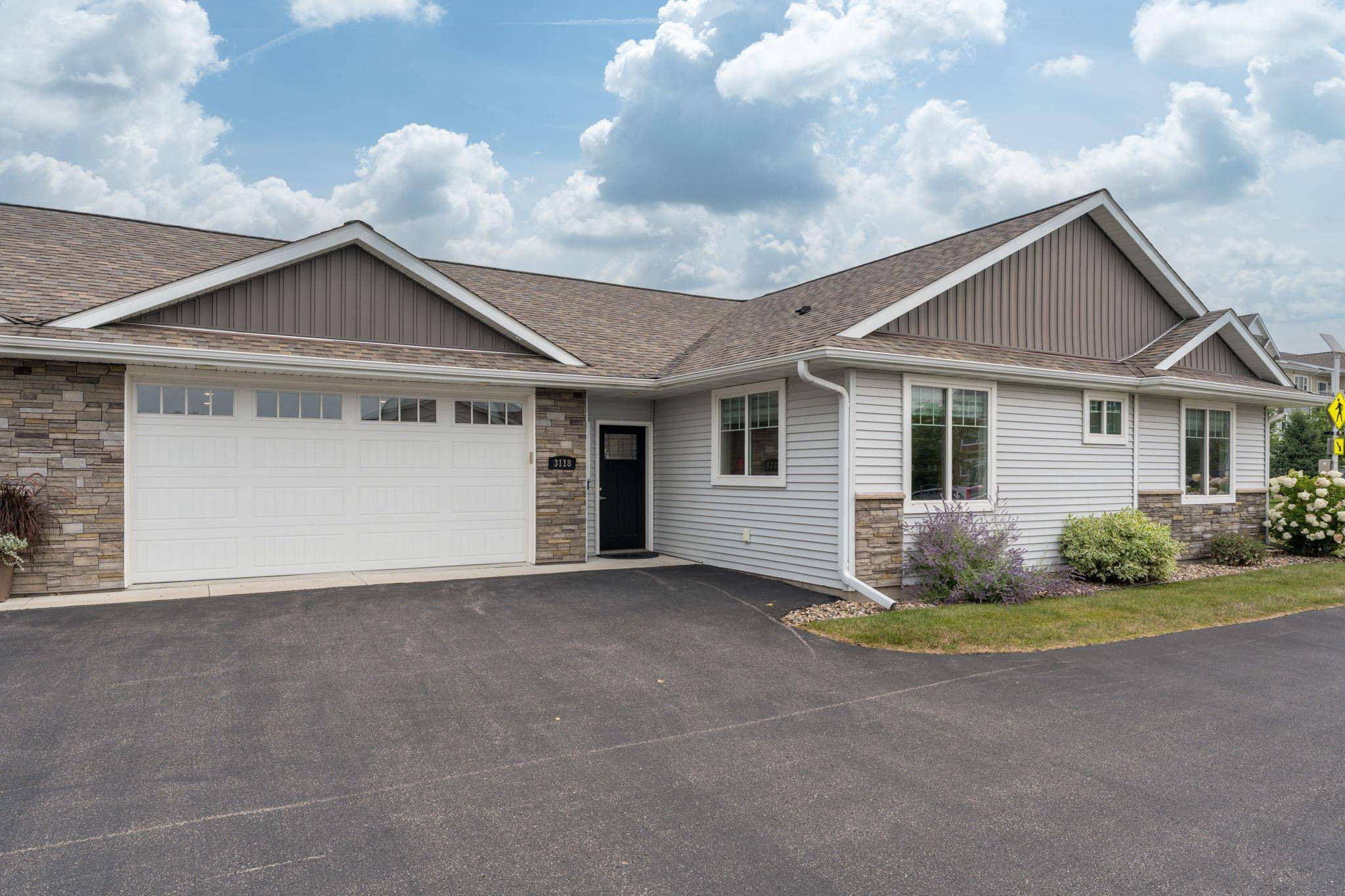 3118 Prairie Rose DR, Mankato, MN 56001