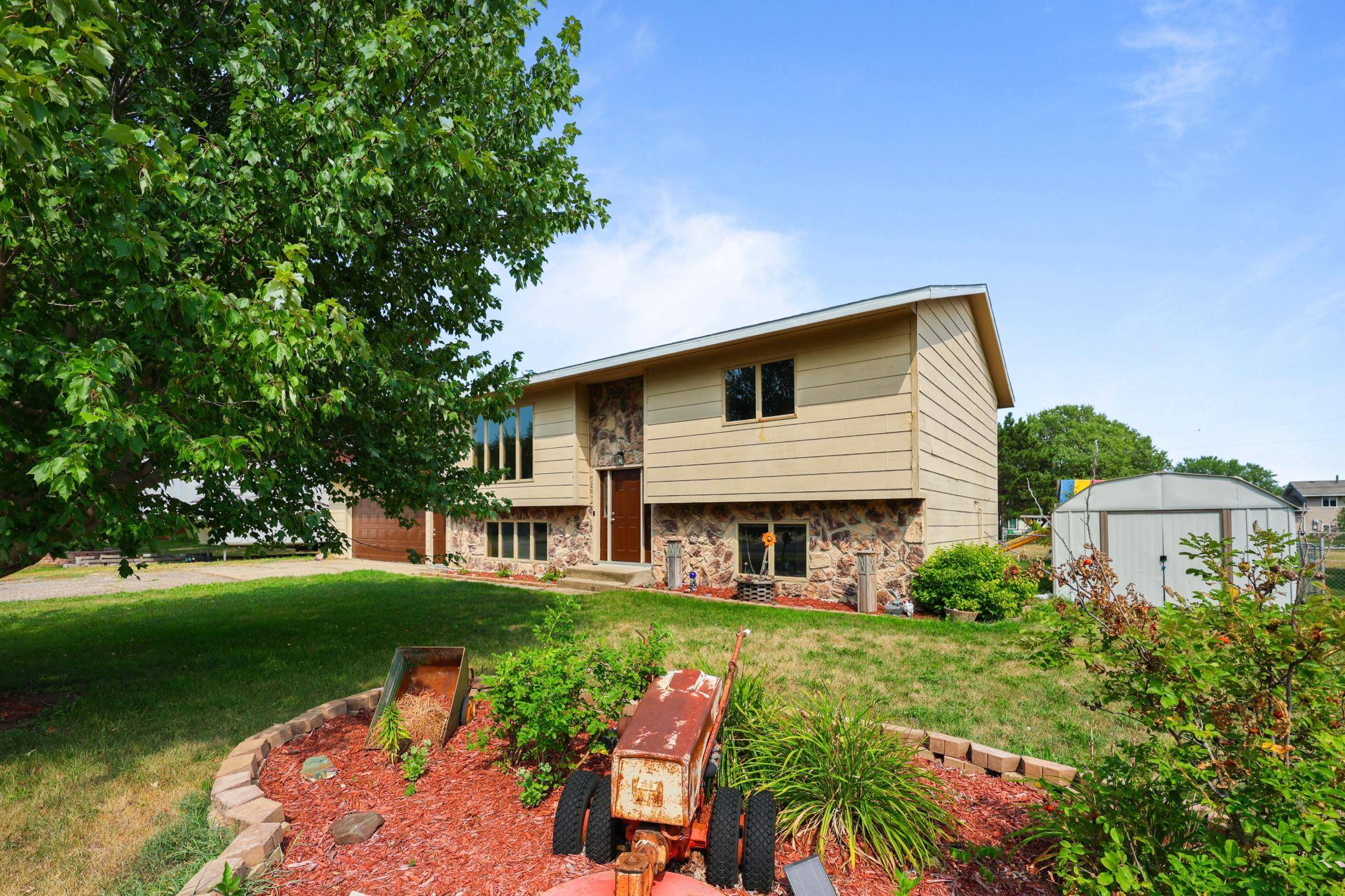 1232 Cypress RD, Saint Cloud, MN 56303