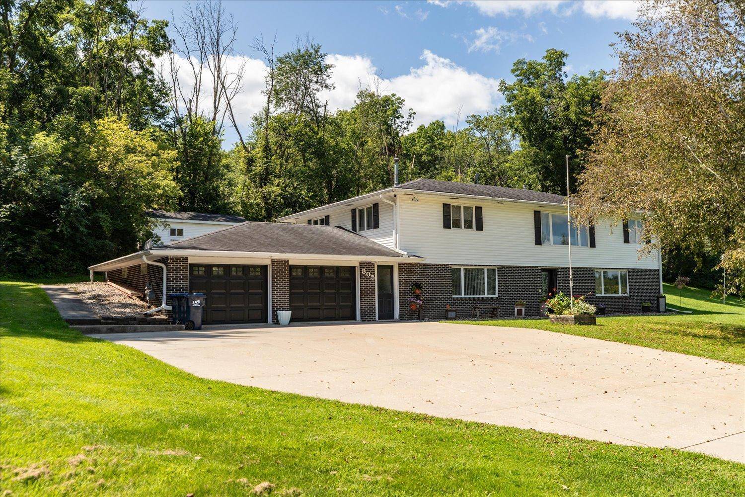 805 Auburn AVE S, Lanesboro, MN 55949
