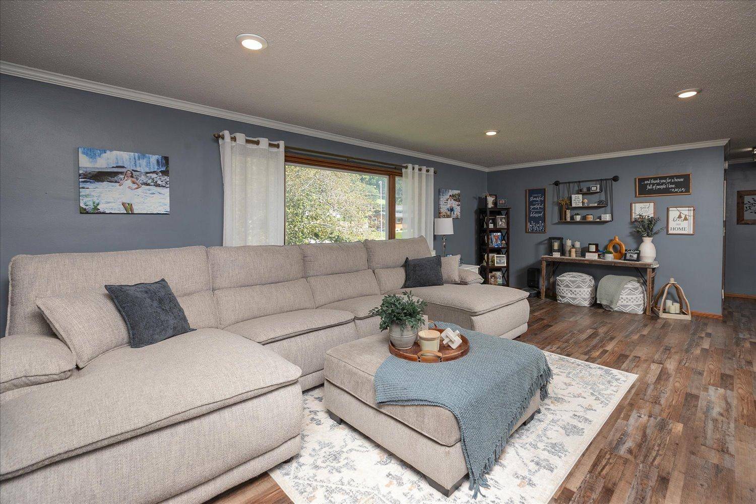 805 Auburn AVE S, Lanesboro, MN 55949