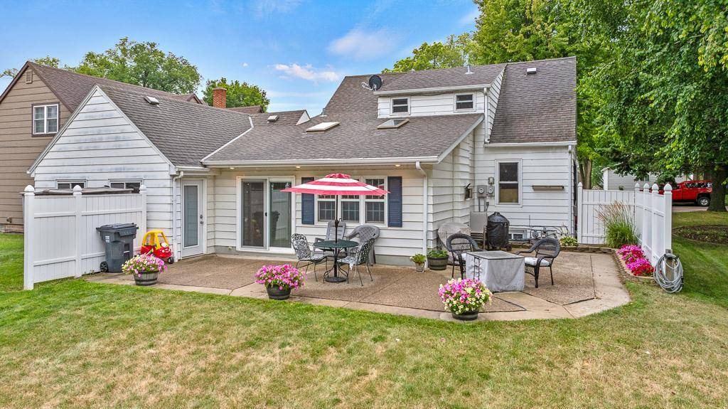 214 N Rebecca ST, Ivanhoe, MN 56142