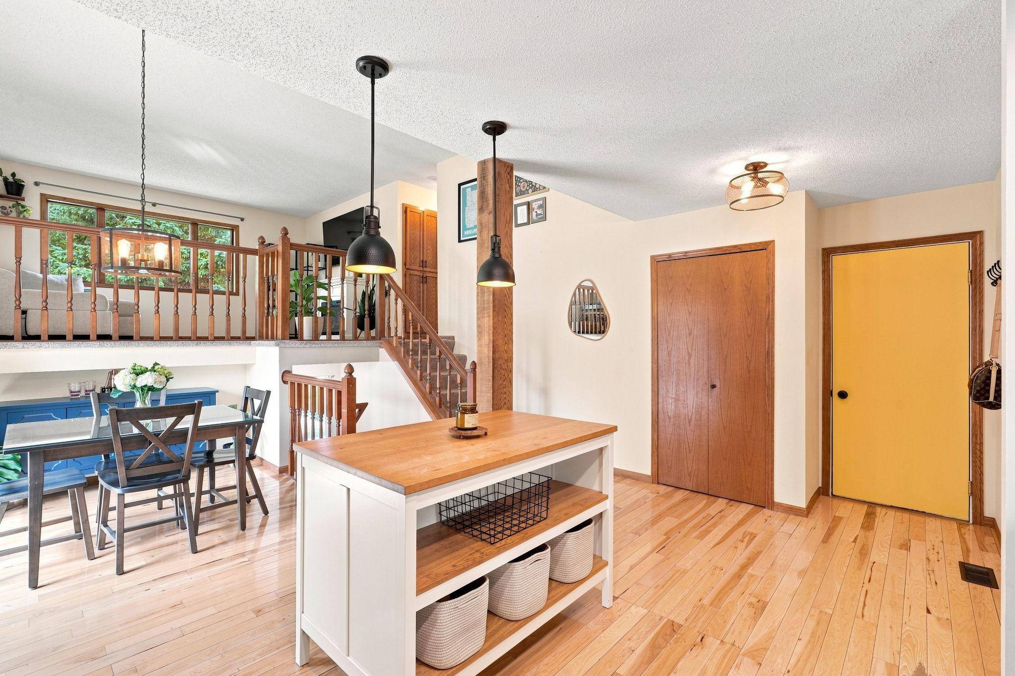 170 Meadow DR, Loretto, MN 55357