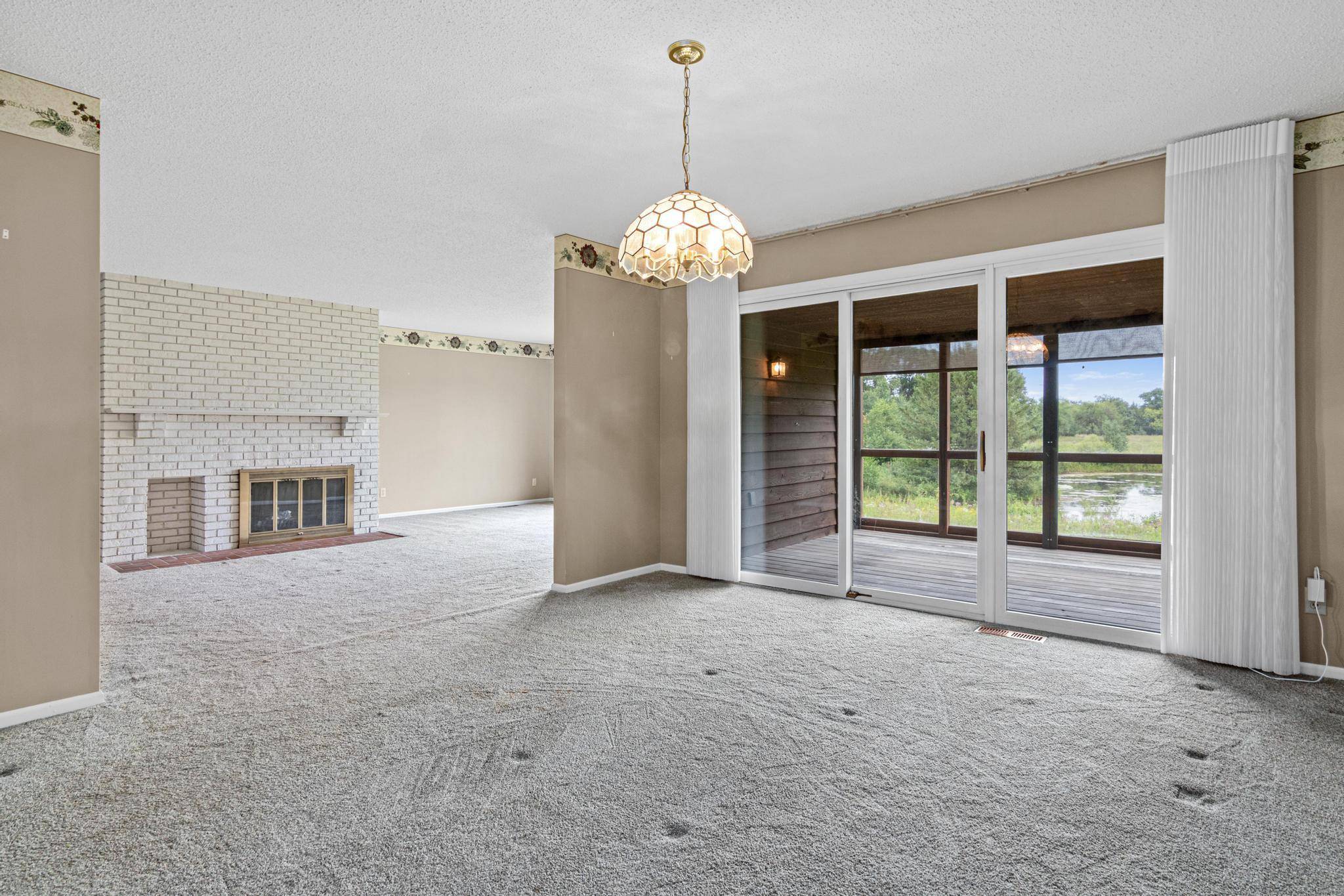 18 Anemone CIR, North Oaks, MN 55127