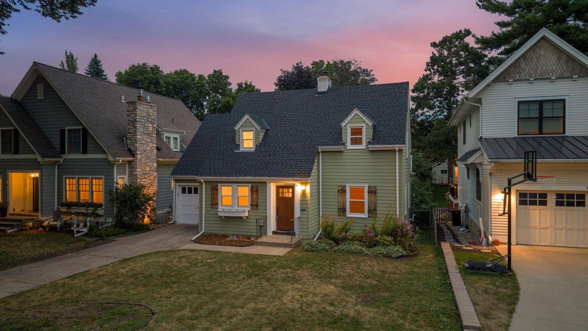 4235 Alden DR, Edina, MN 55416