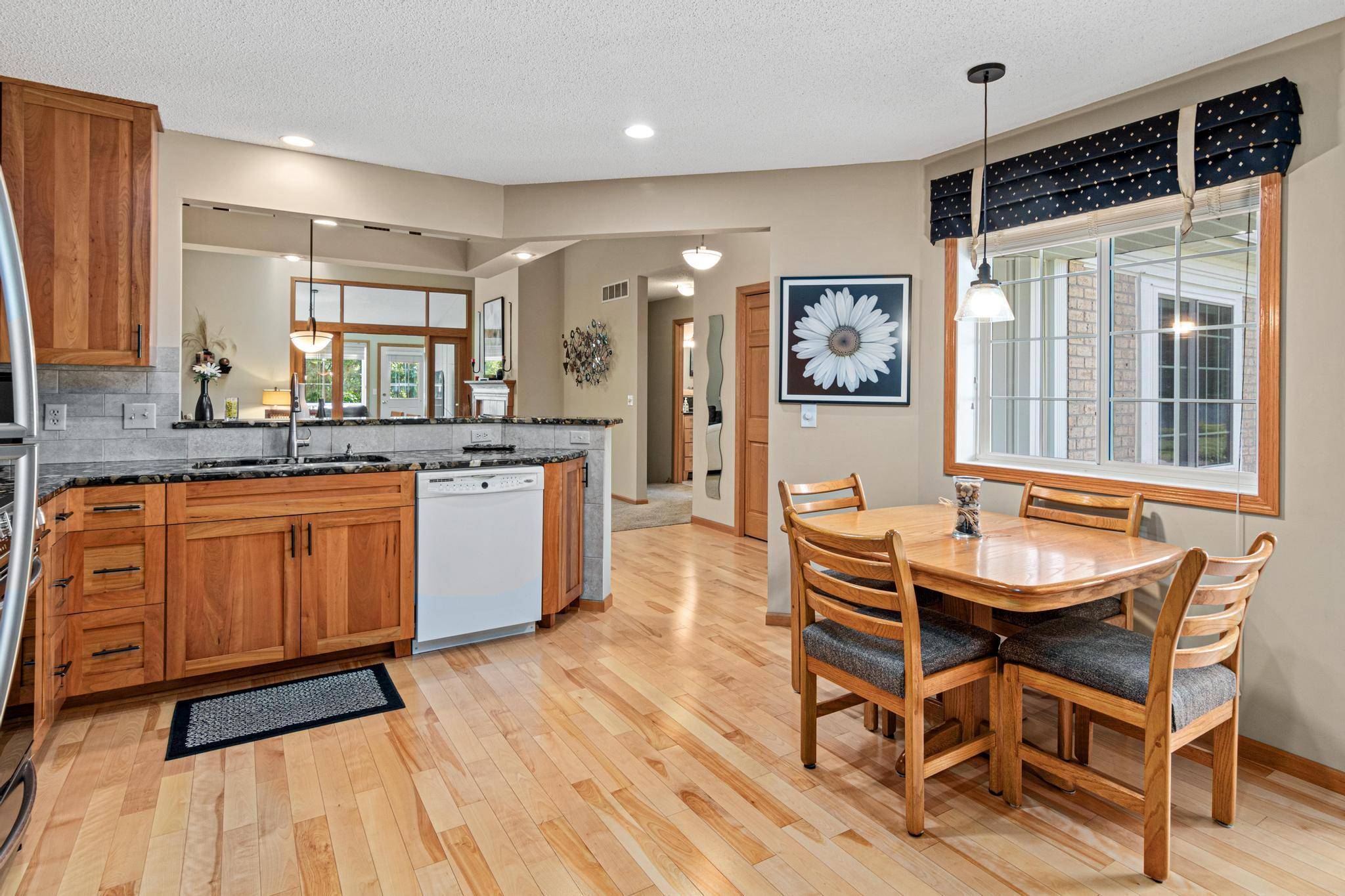 9316 Kimberly LN N, Maple Grove, MN 55311