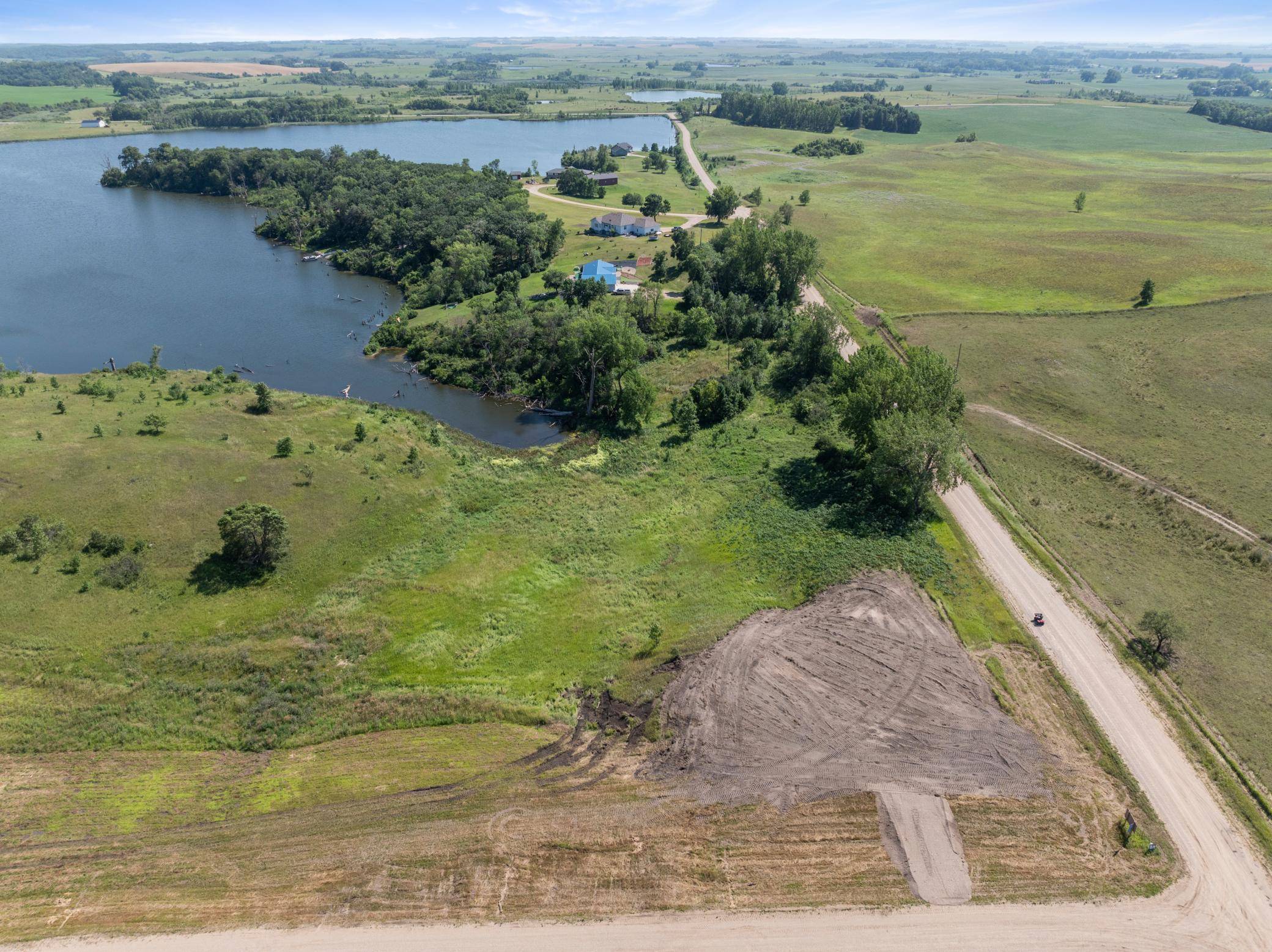 26029 154 AVE S, Barnesville, MN 56514