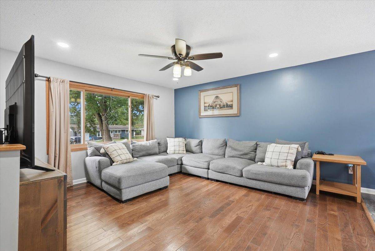 205 W Elm ST, Roberts, WI 54023