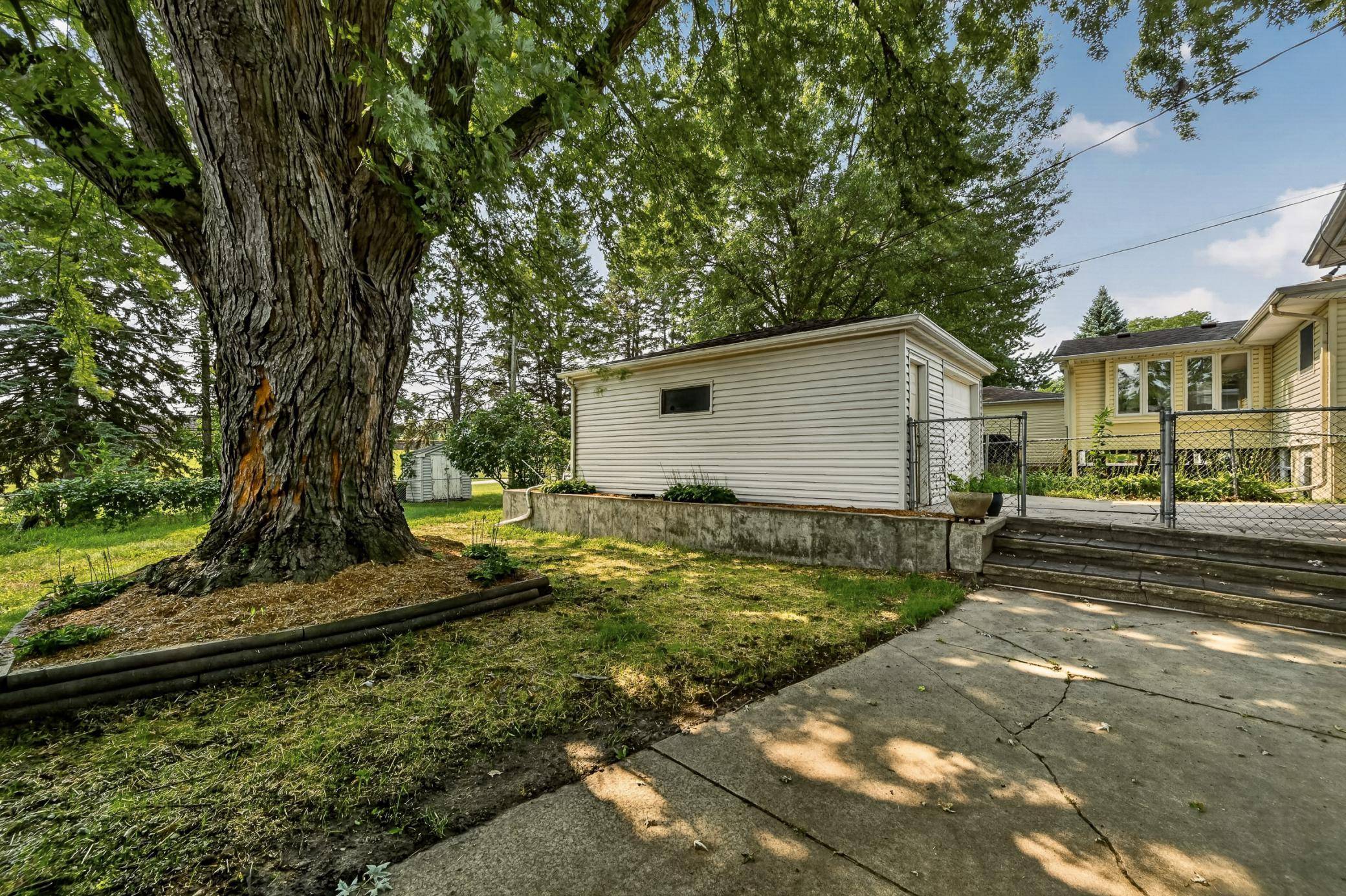 1706 34th ST NW, Rochester, MN 55901