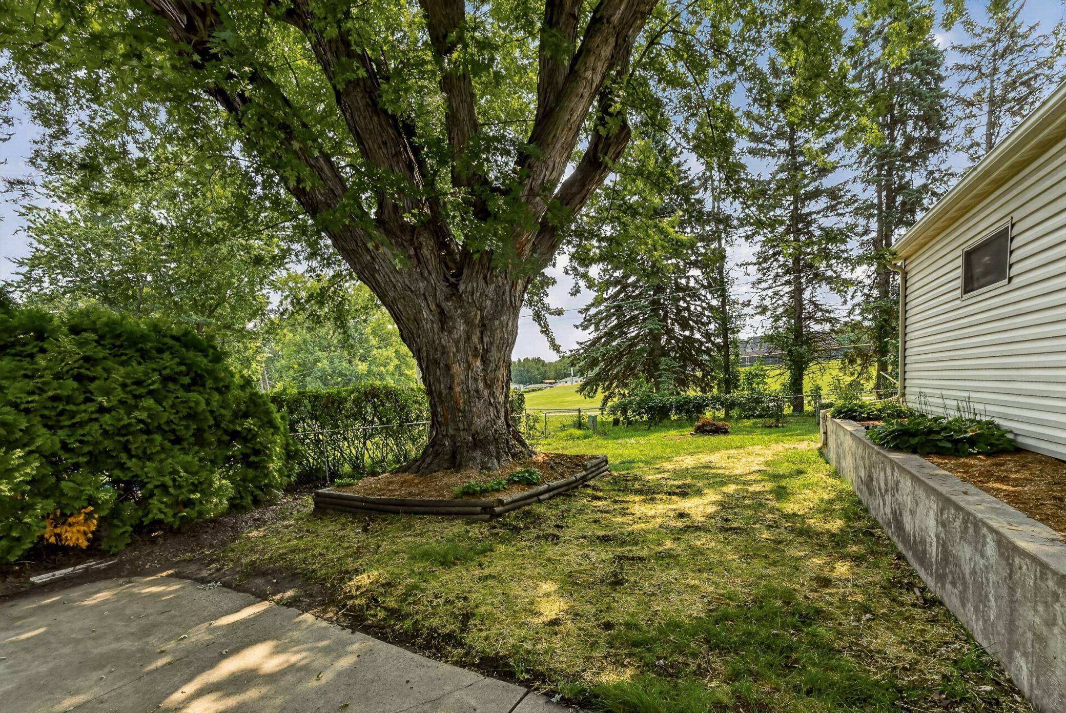 1706 34th ST NW, Rochester, MN 55901
