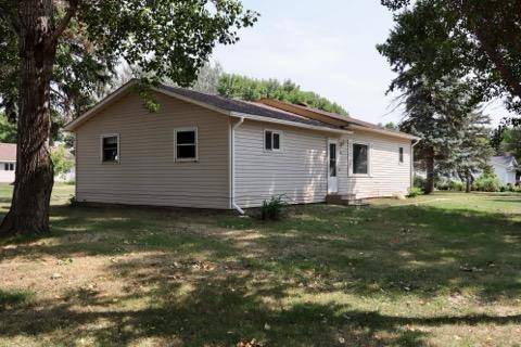 205 9th AVE E, Lisbon, ND 58054
