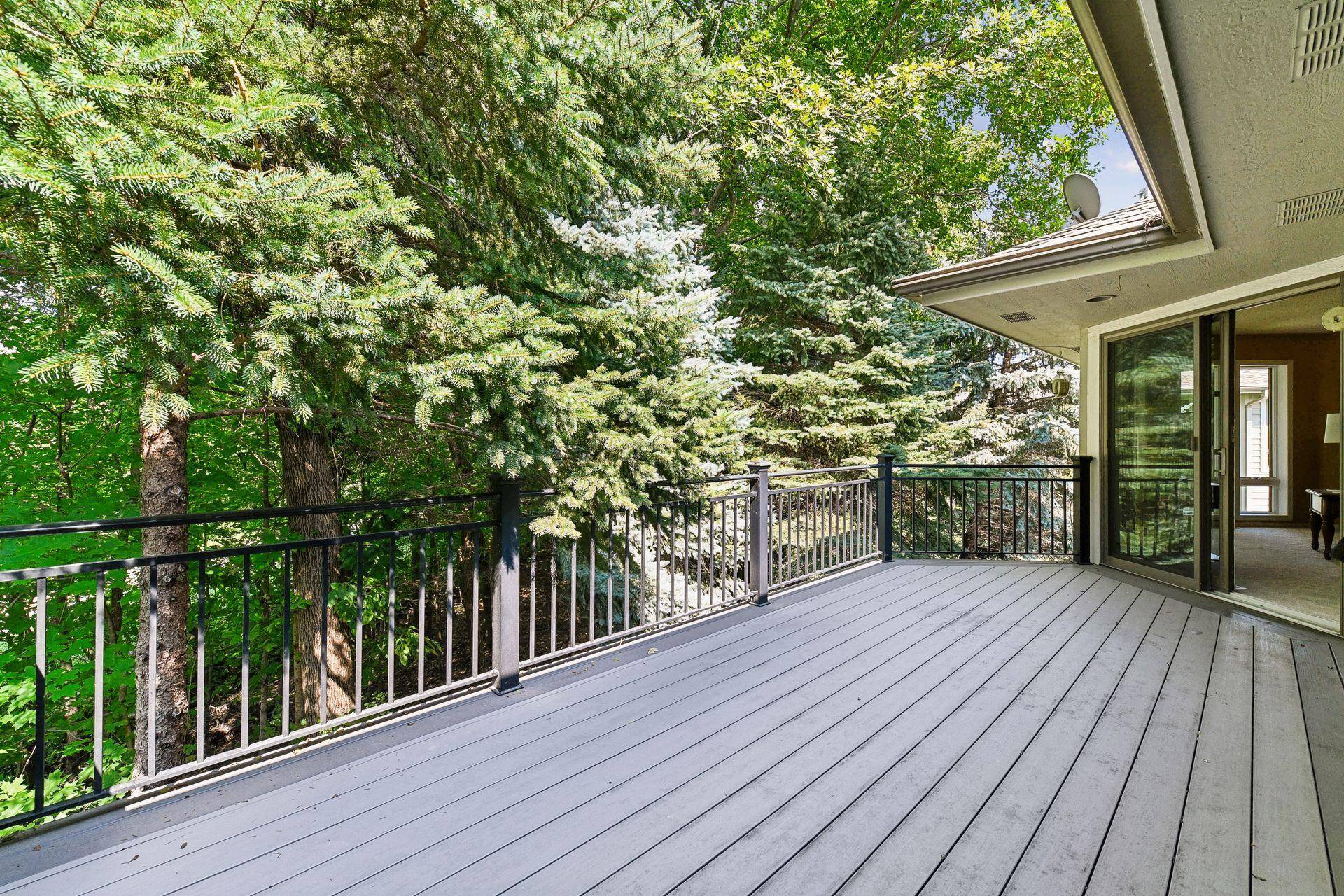 1774 Green Crest DR, Victoria, MN 55386