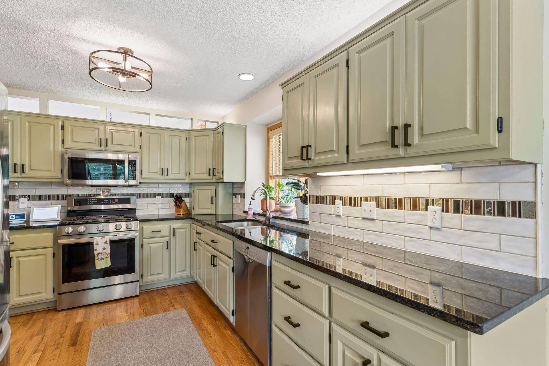 3835 Washburn AVE S, Minneapolis, MN 55410