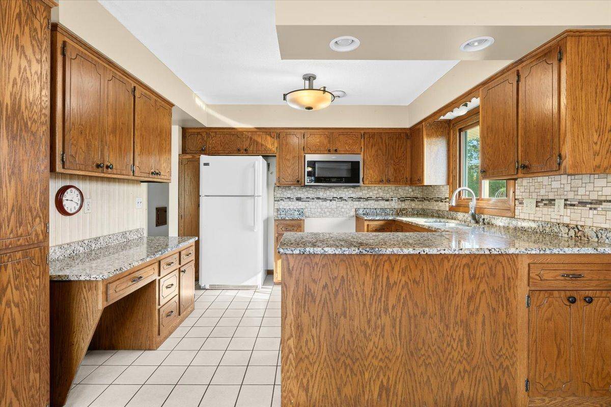 7901 37th AVE N, New Hope, MN 55427
