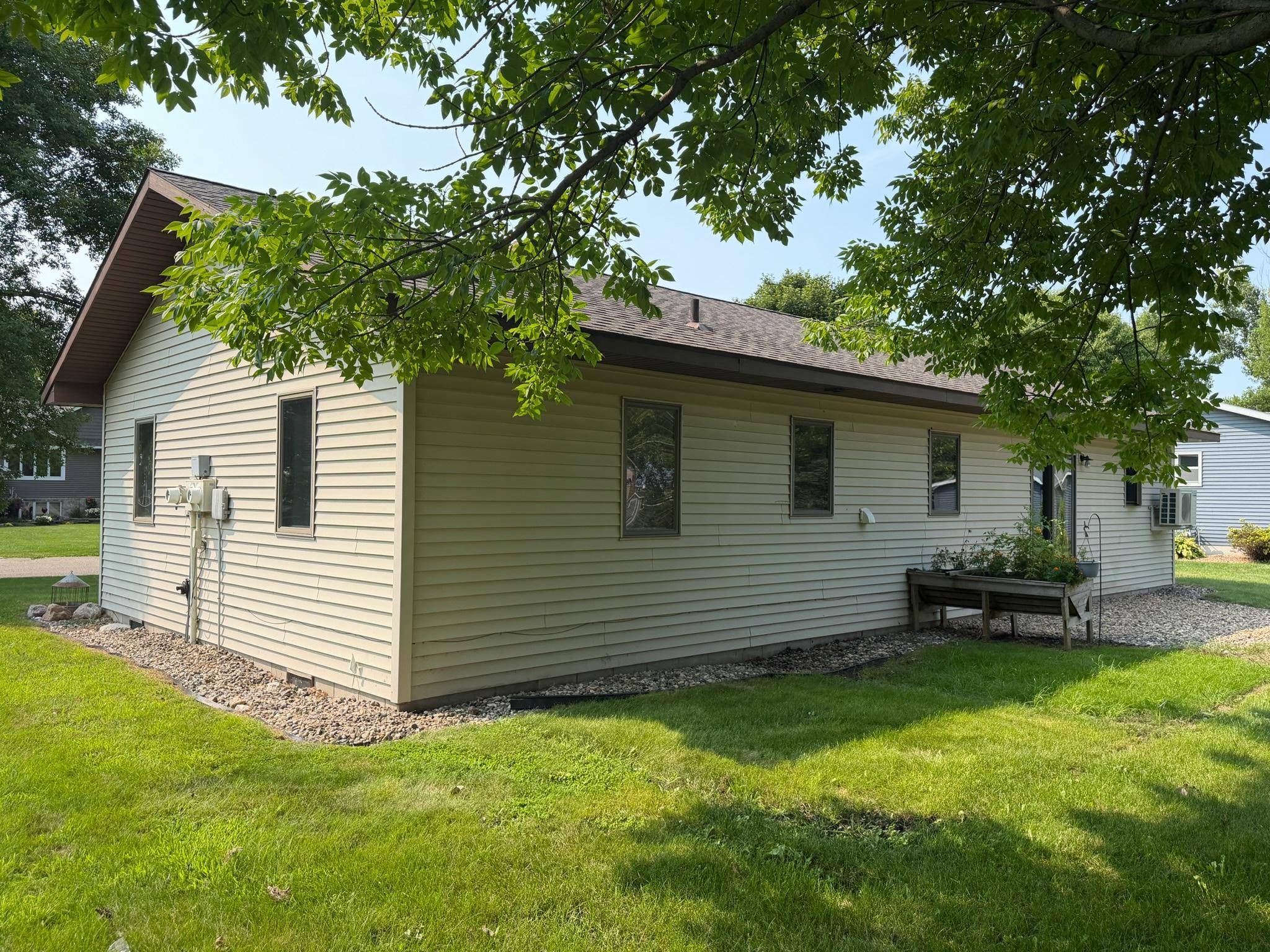503 7th ST S, Raymond, MN 56282